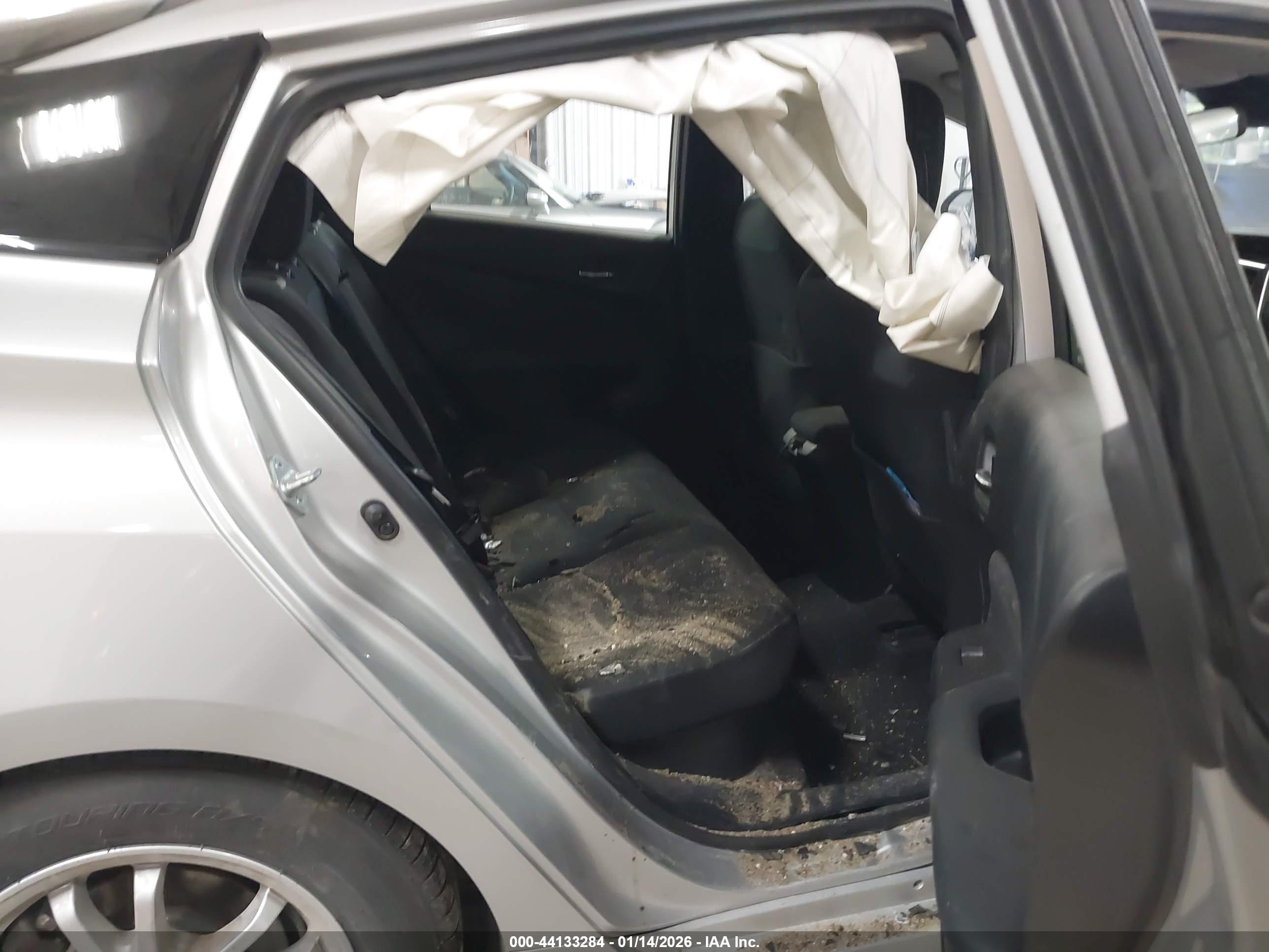 TOYOTA PRIUS image 8