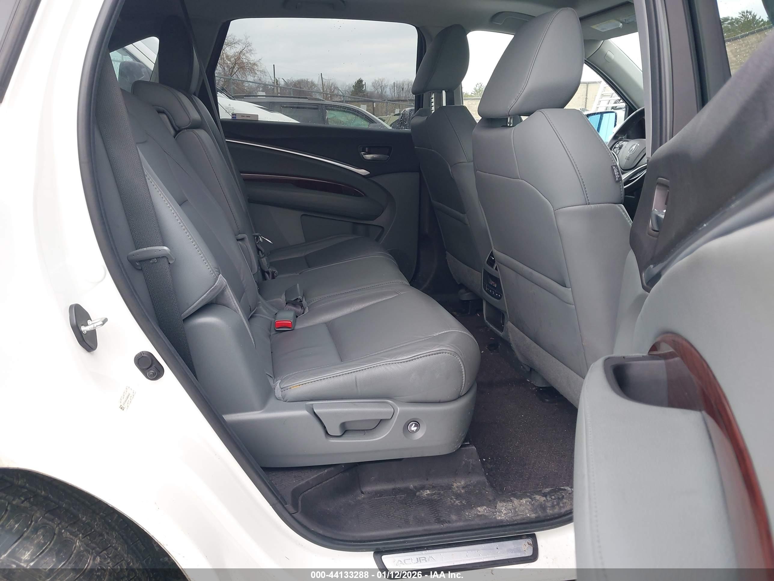 ACURA MDX image 8