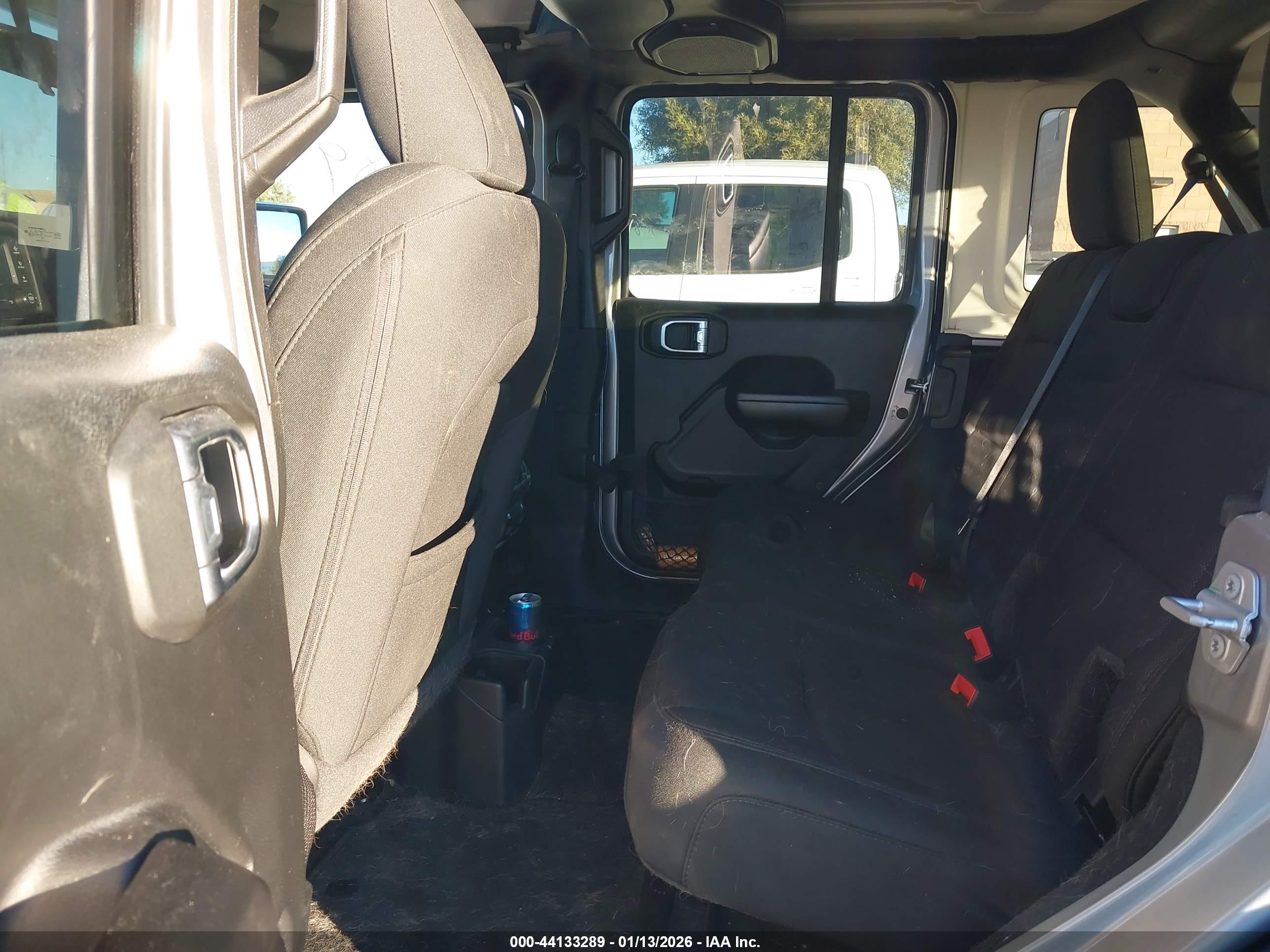 JEEP WRANGLER image 8