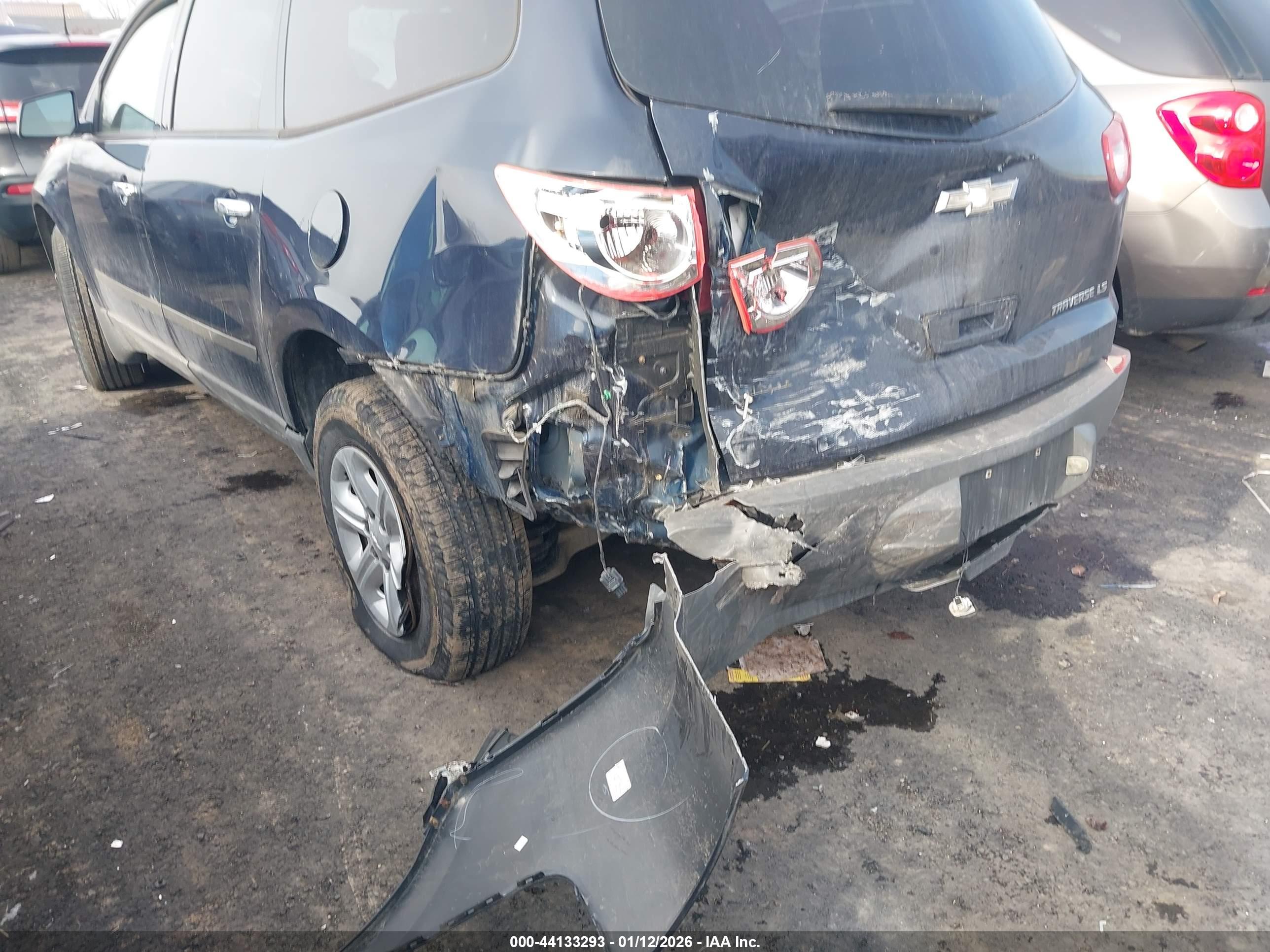 CHEVROLET TRAVERSE image 6