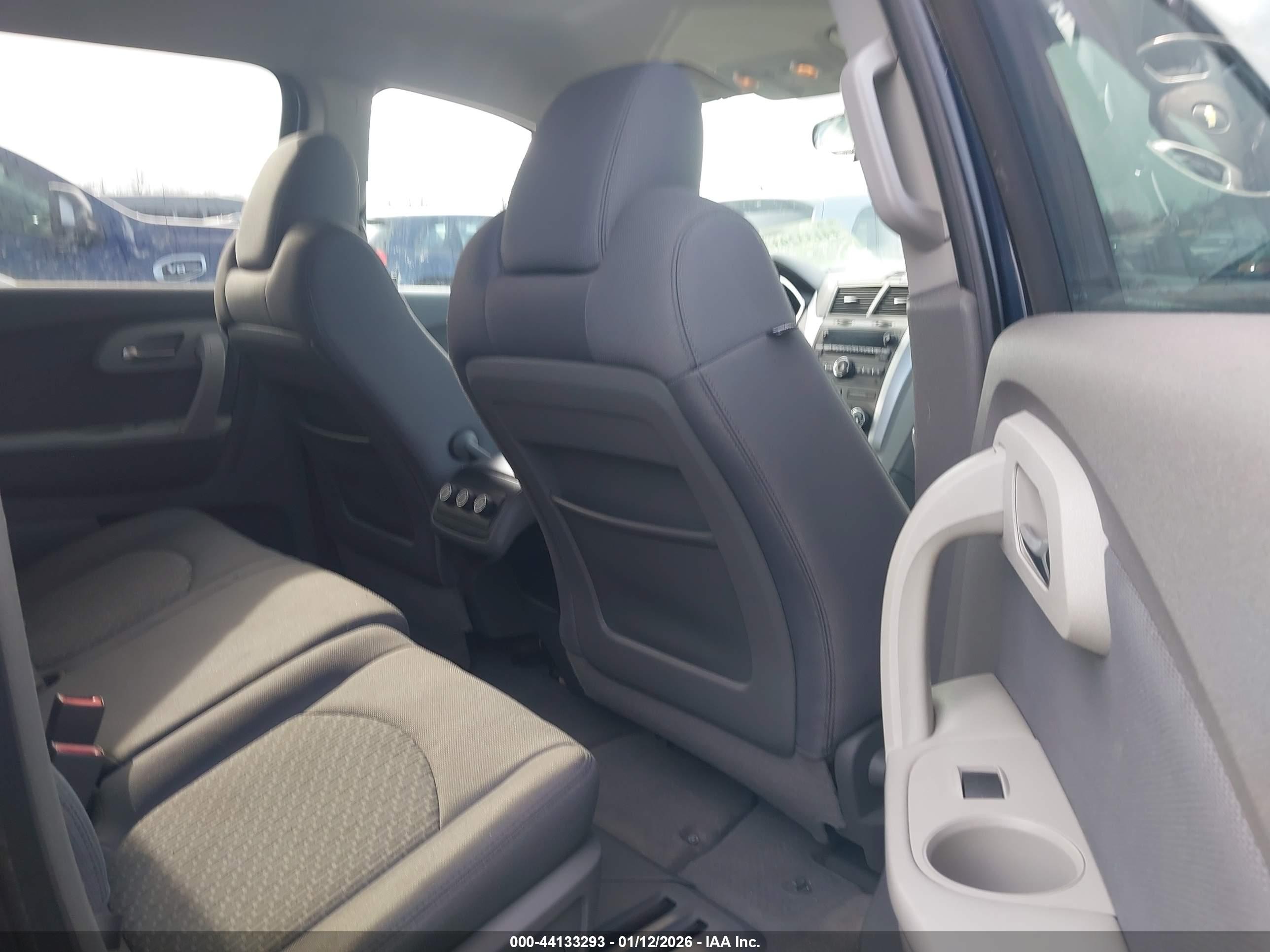 CHEVROLET TRAVERSE image 8
