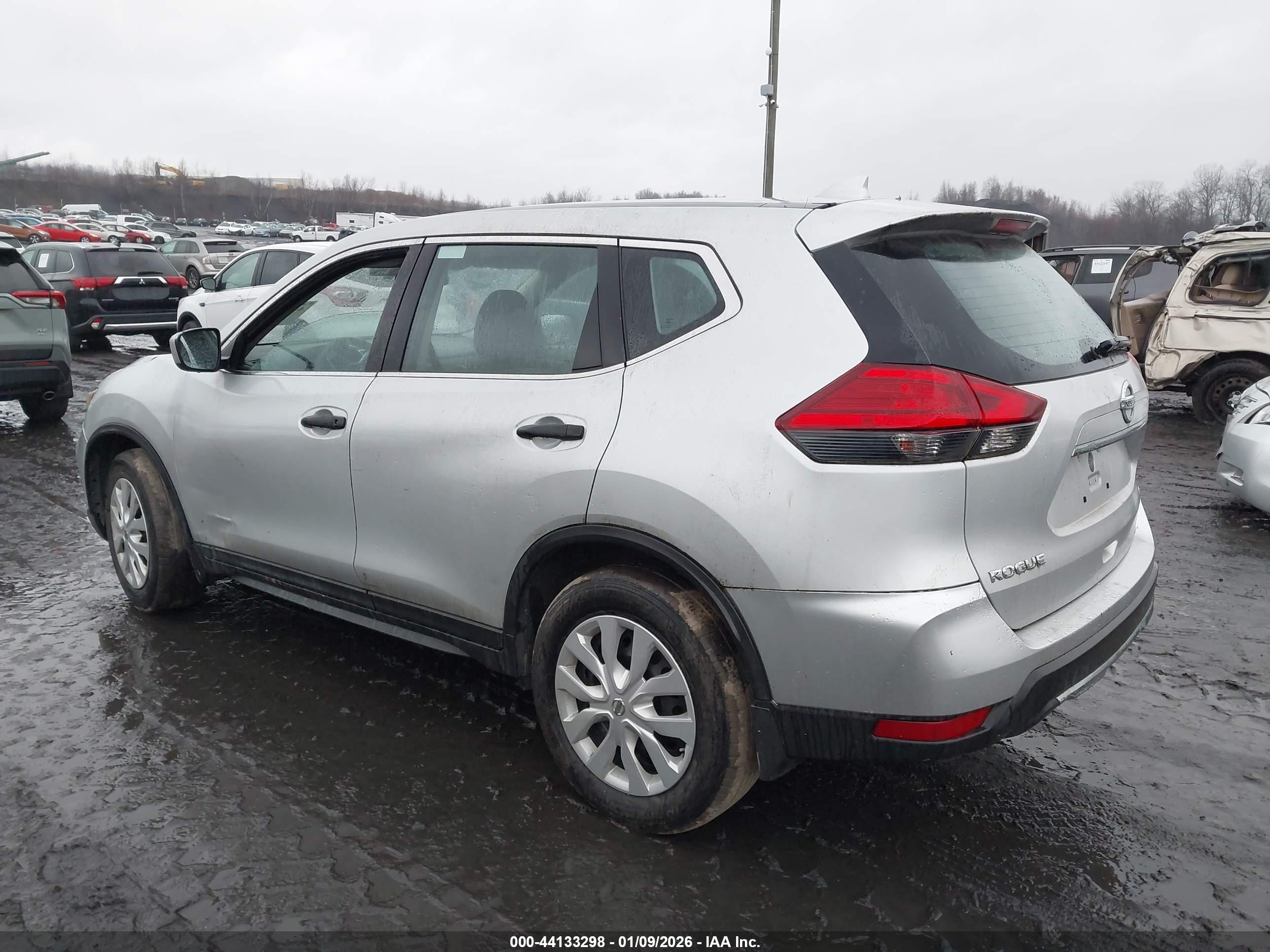 NISSAN ROGUE image 3