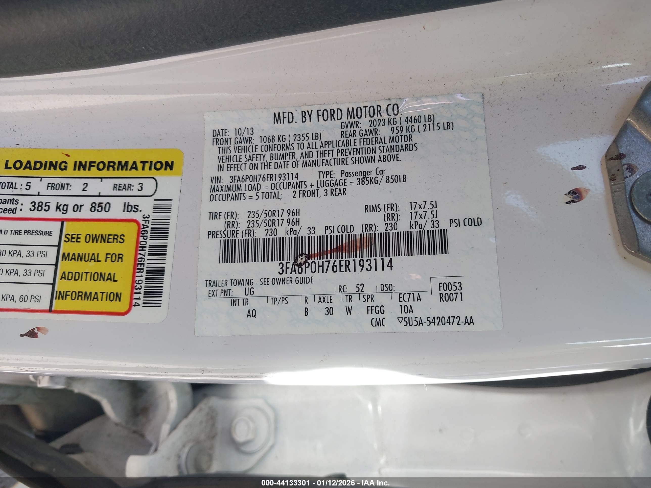 FORD FUSION image 9