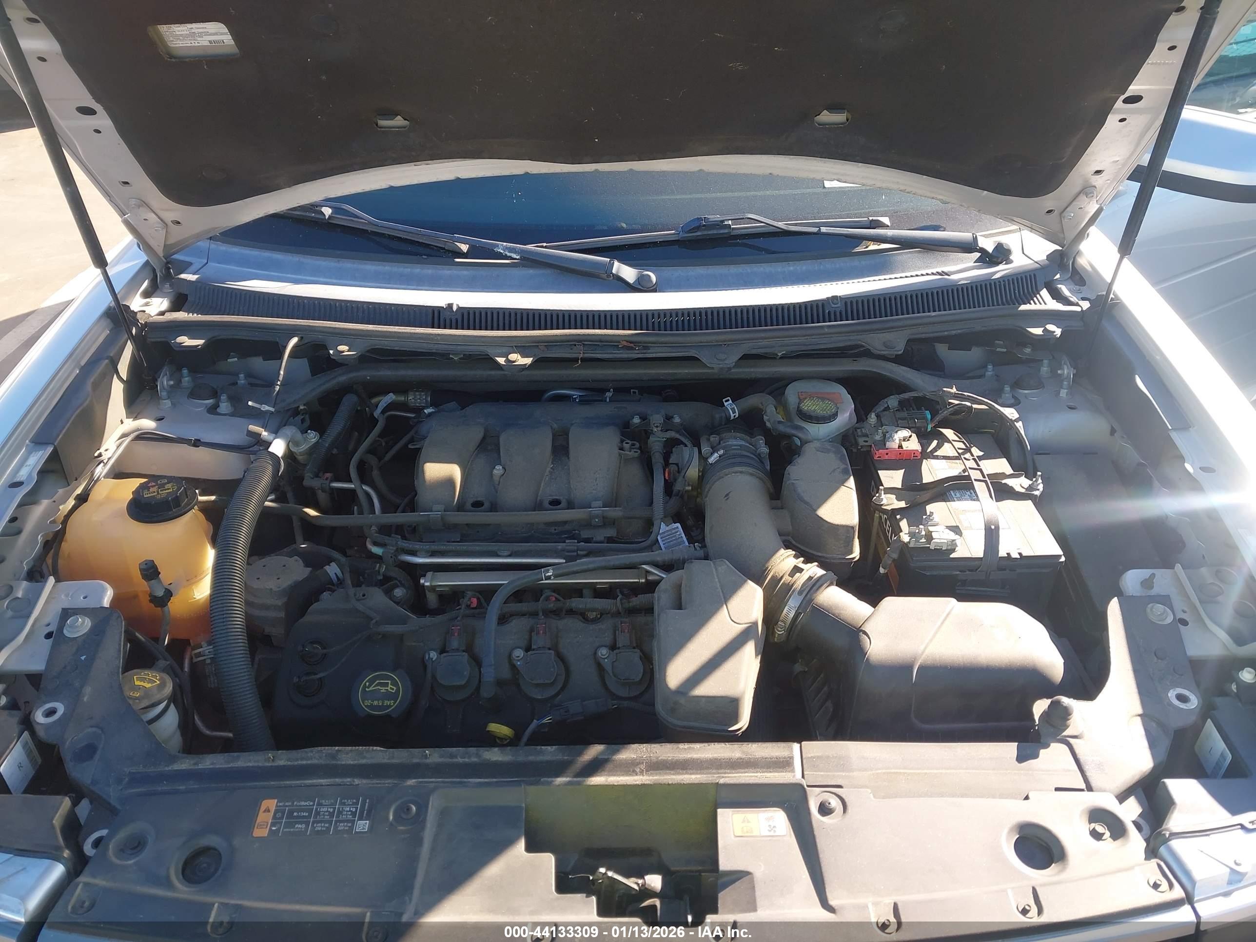FORD FLEX image 10