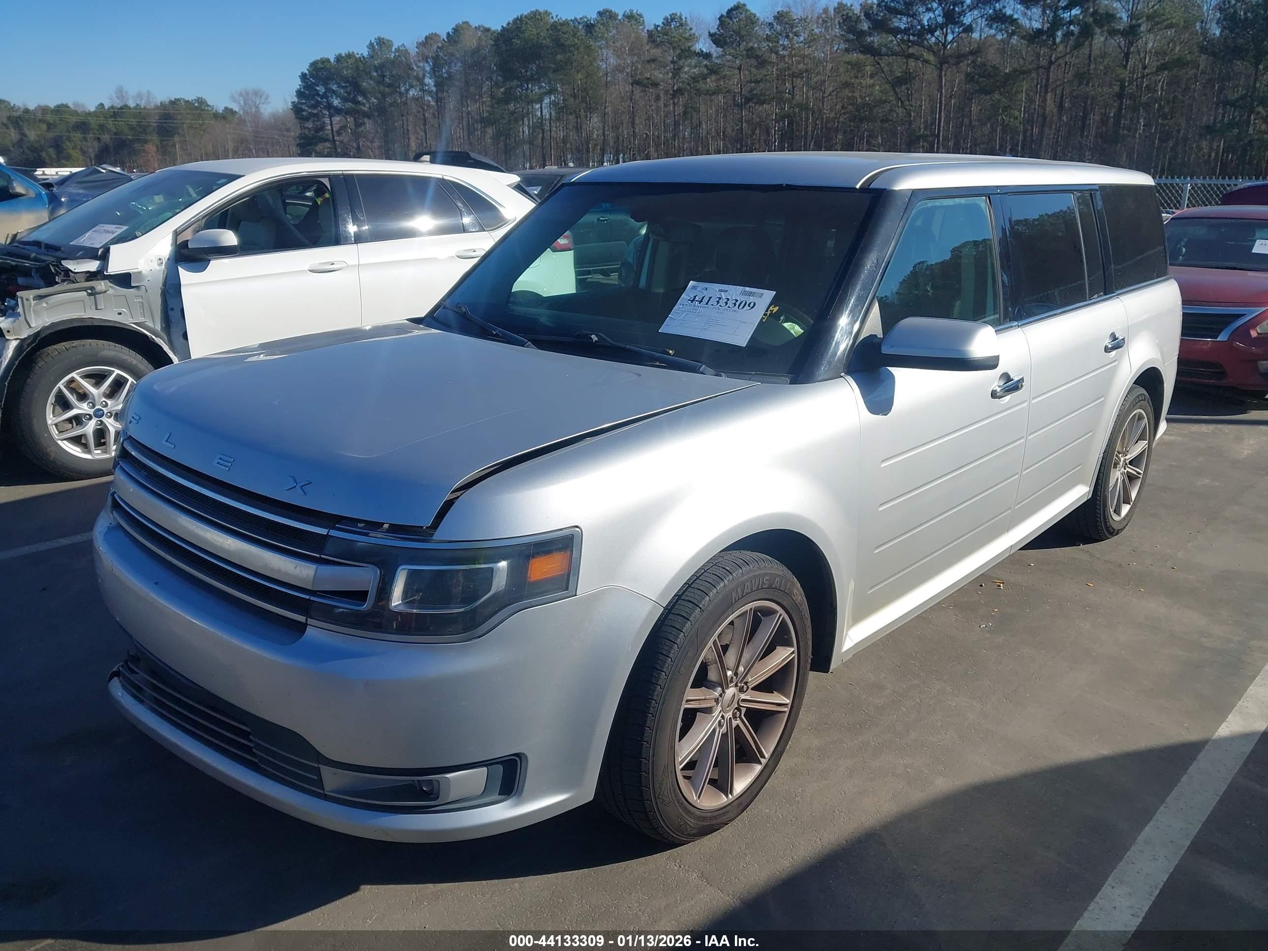 FORD FLEX image 2