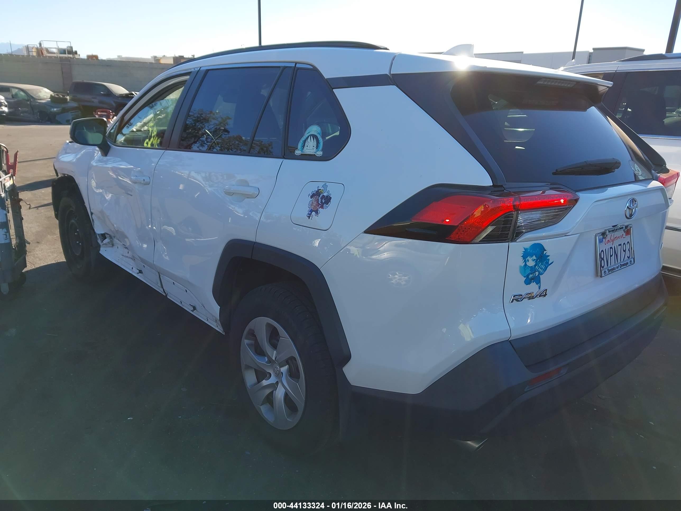TOYOTA RAV4 image 3
