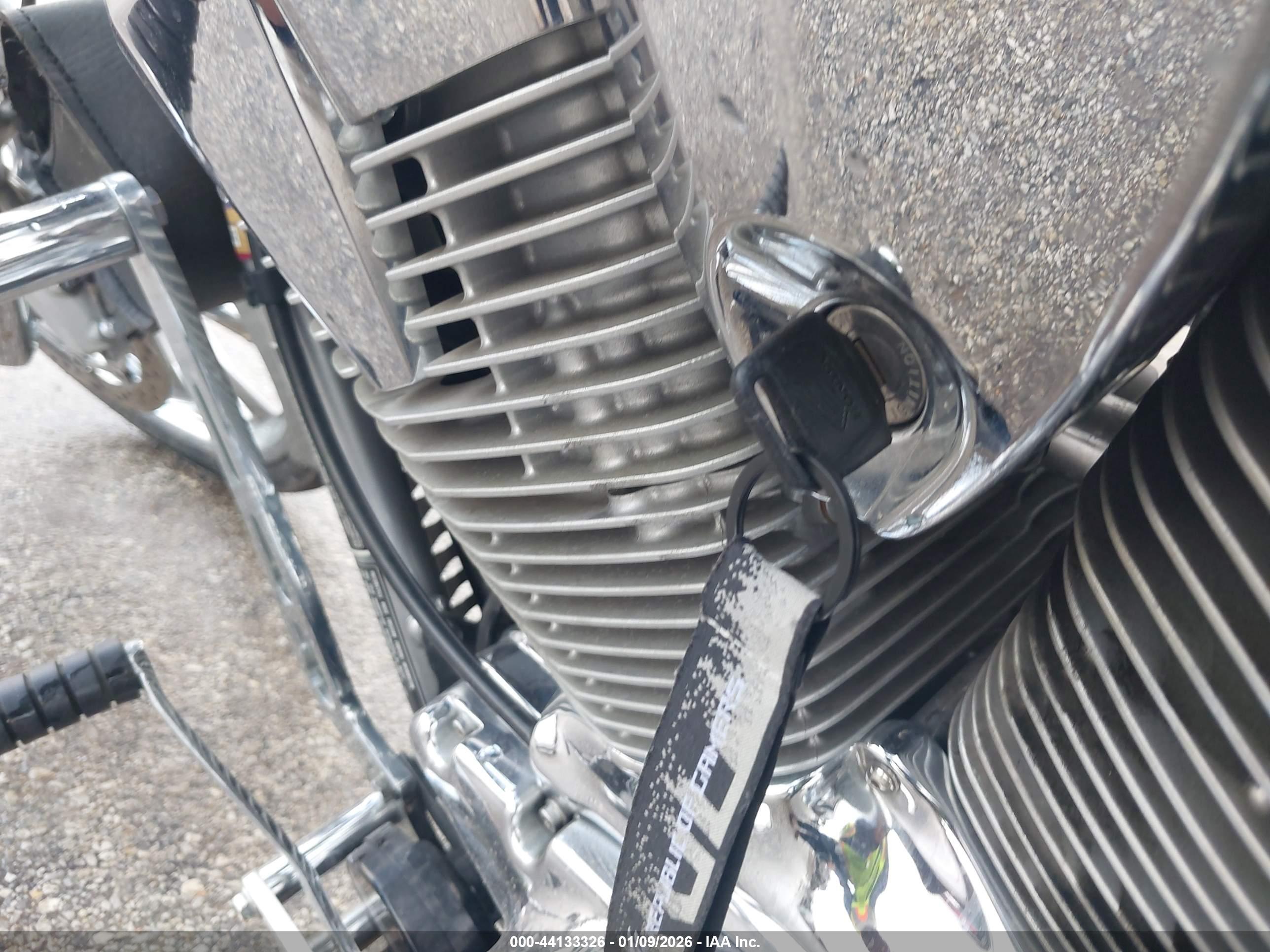HONDA VT1300 image 11
