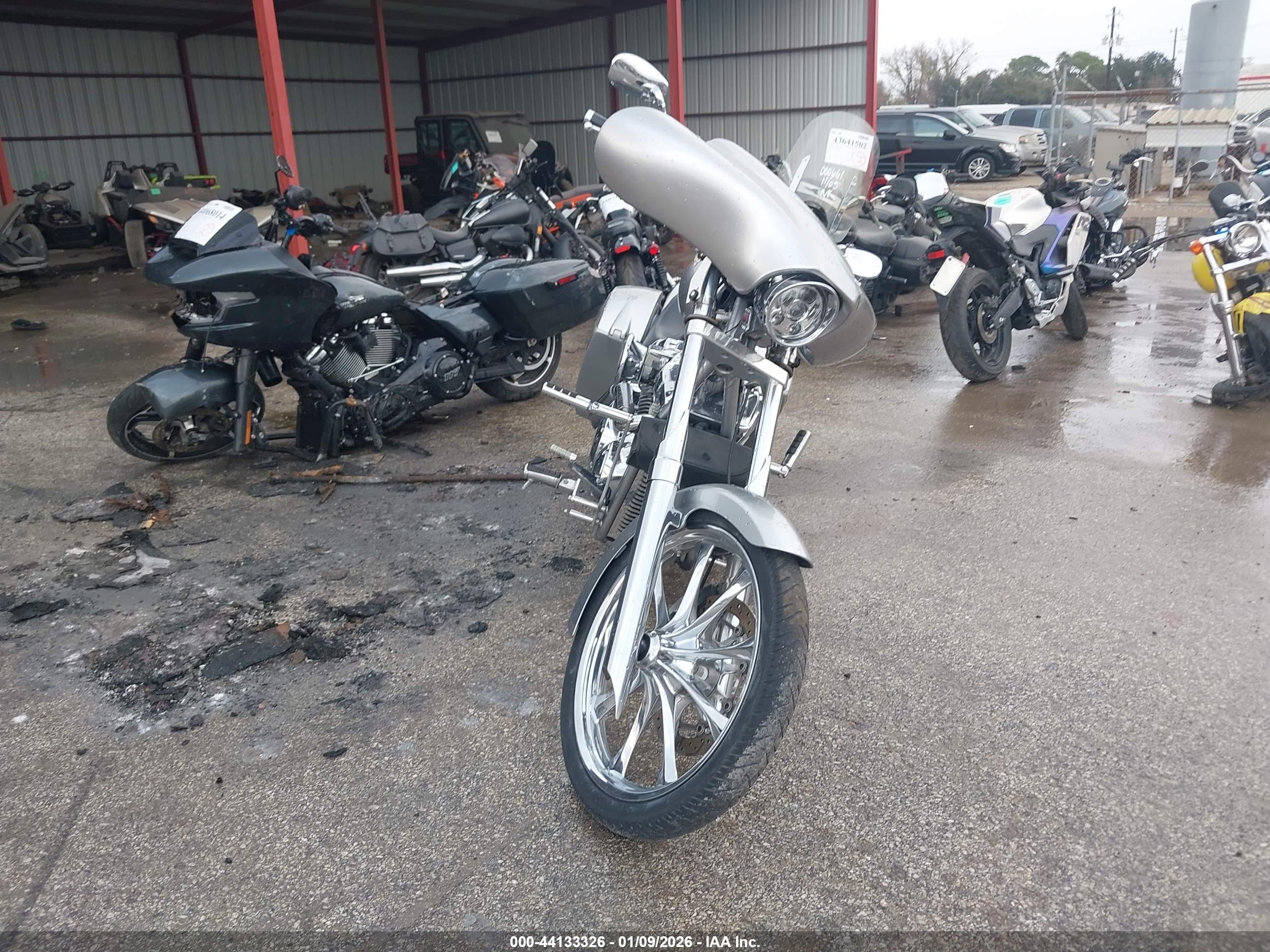 HONDA VT1300 image 5