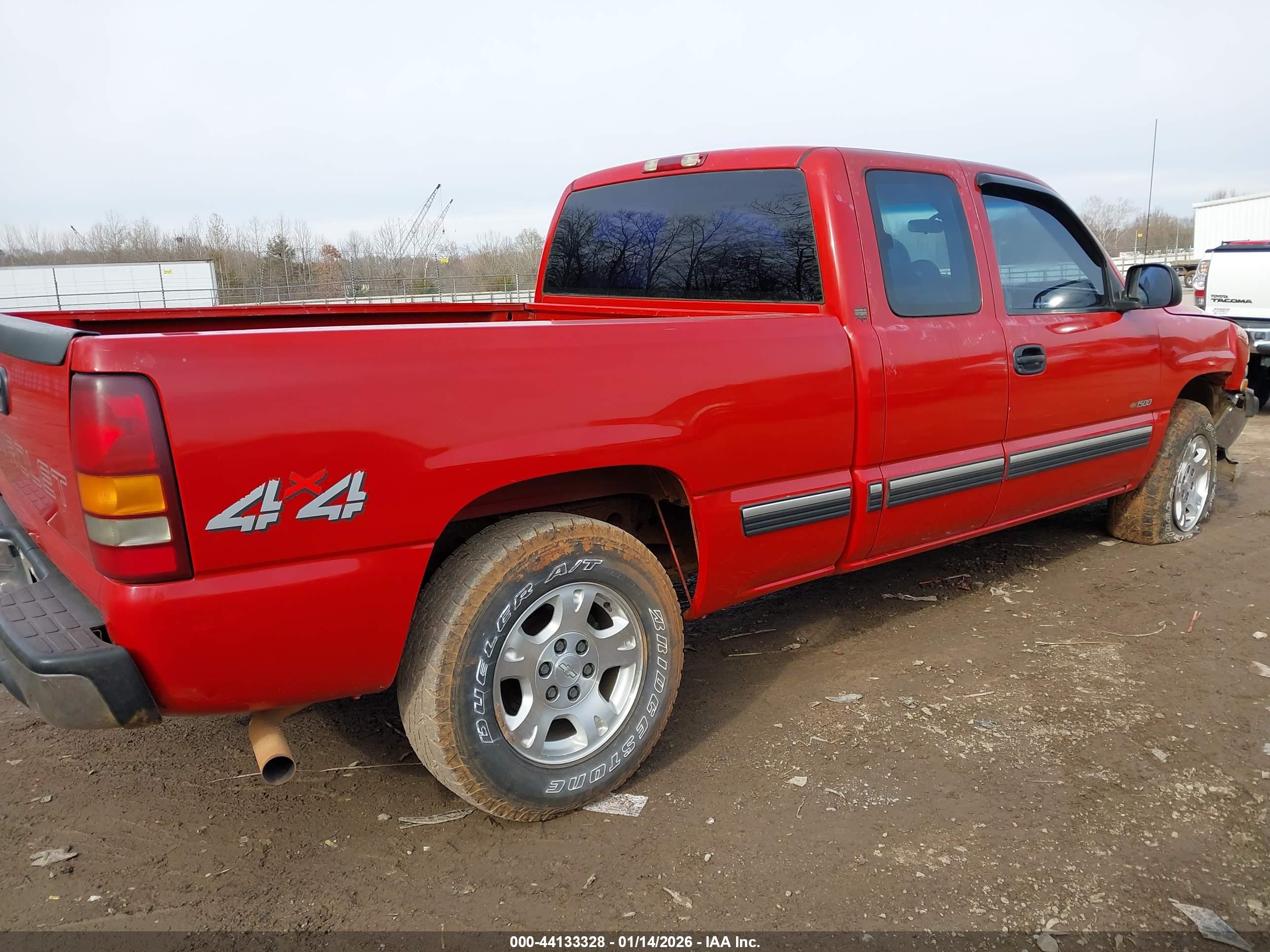 CHEVROLET SILVERADO image 4