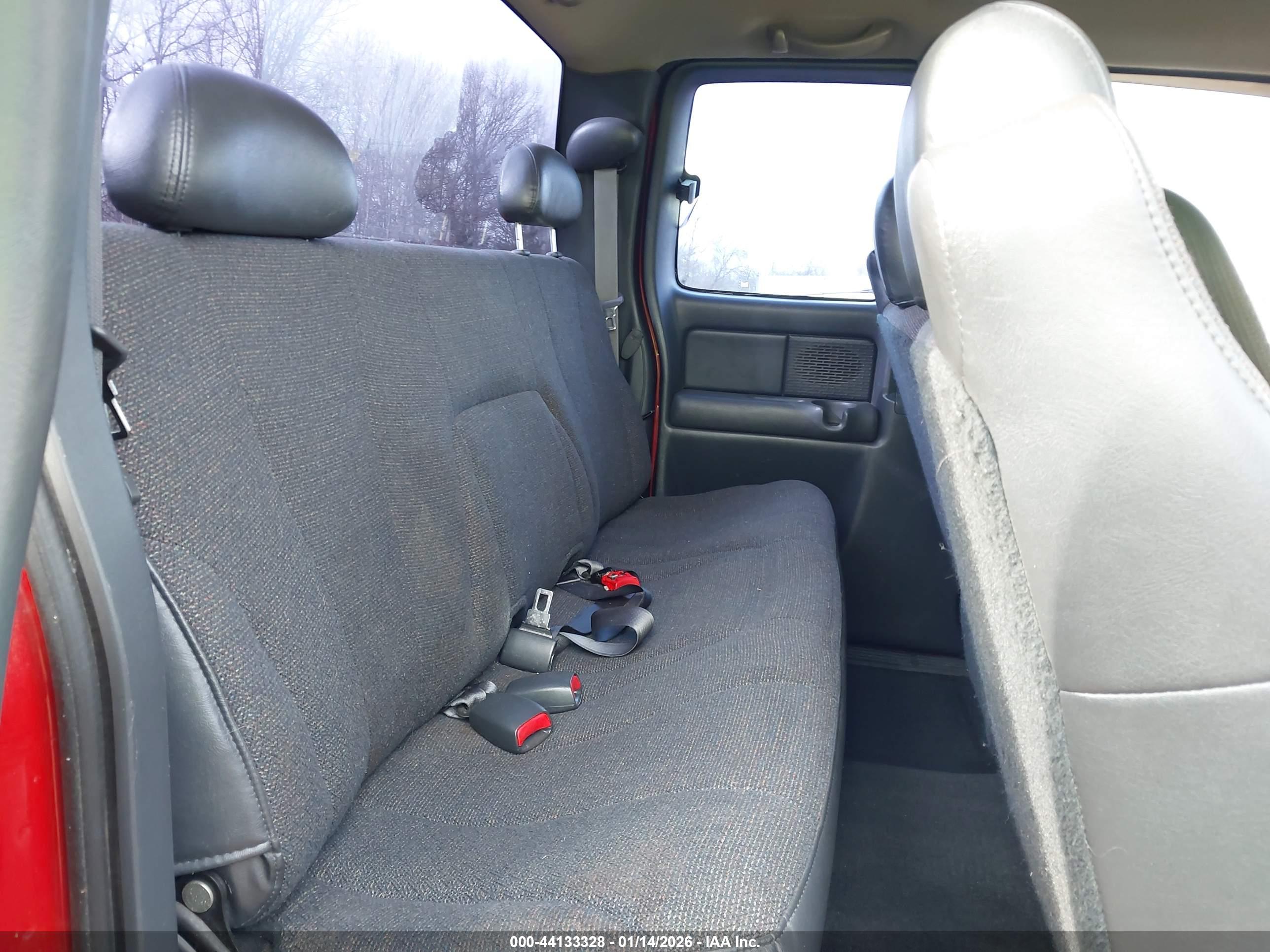 CHEVROLET SILVERADO image 8