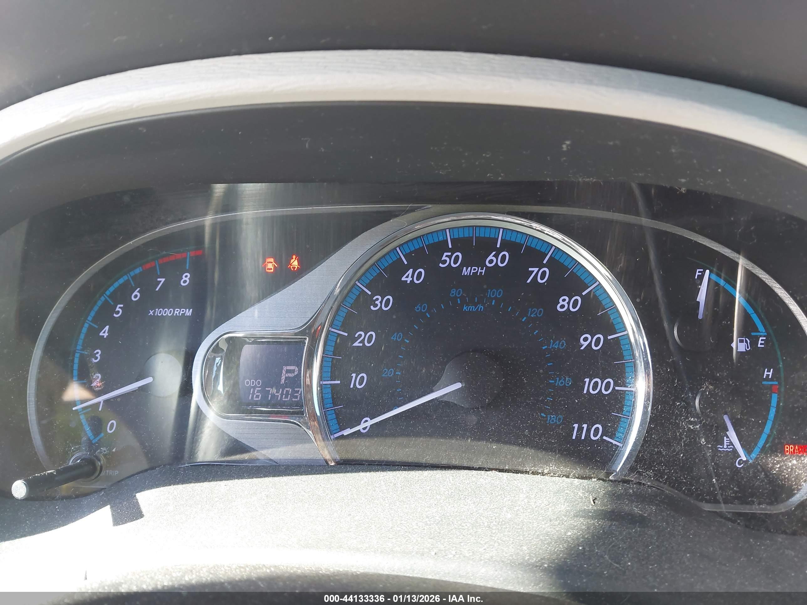 TOYOTA SIENNA image 7