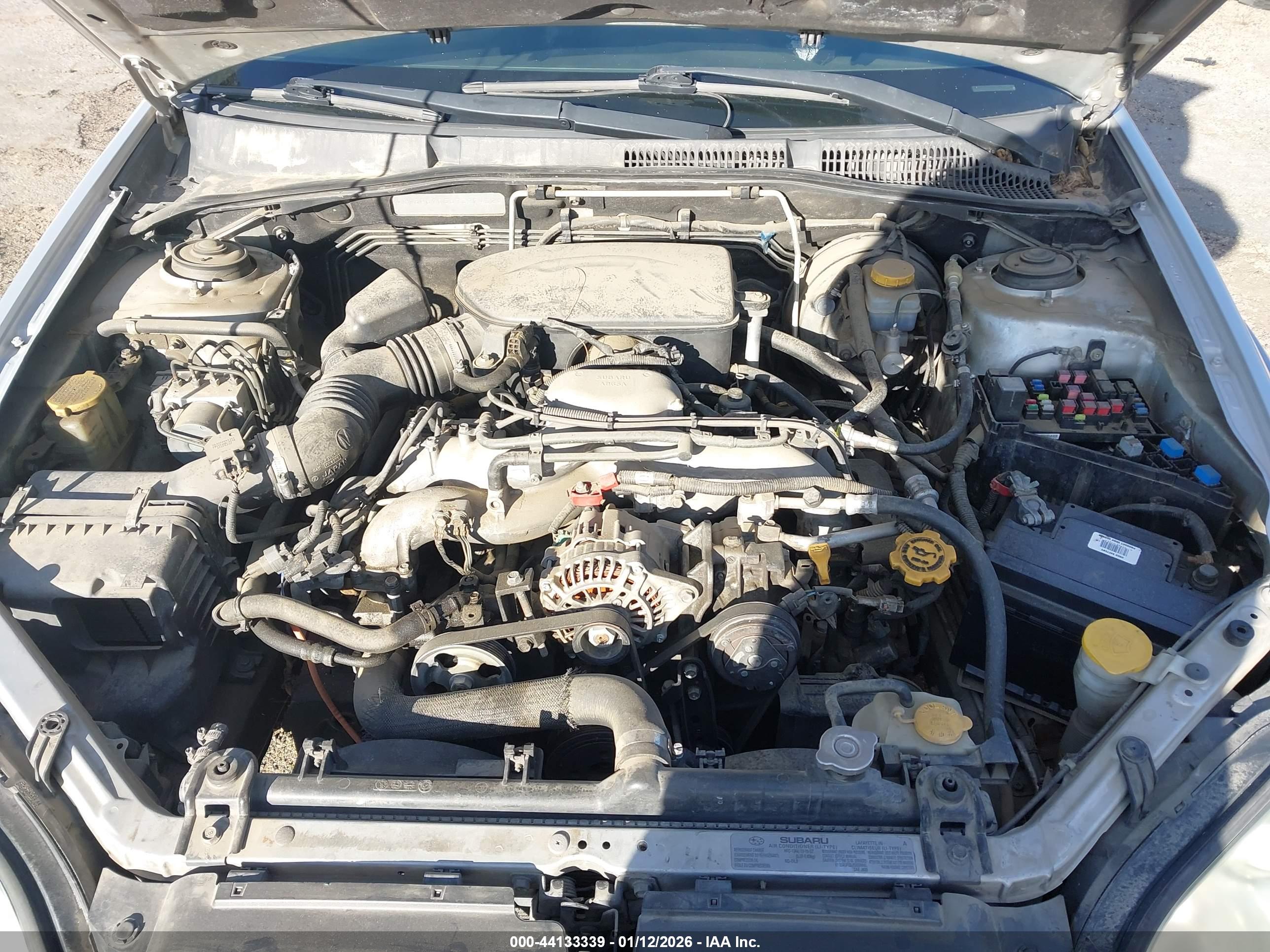 SUBARU OUTBACK image 10