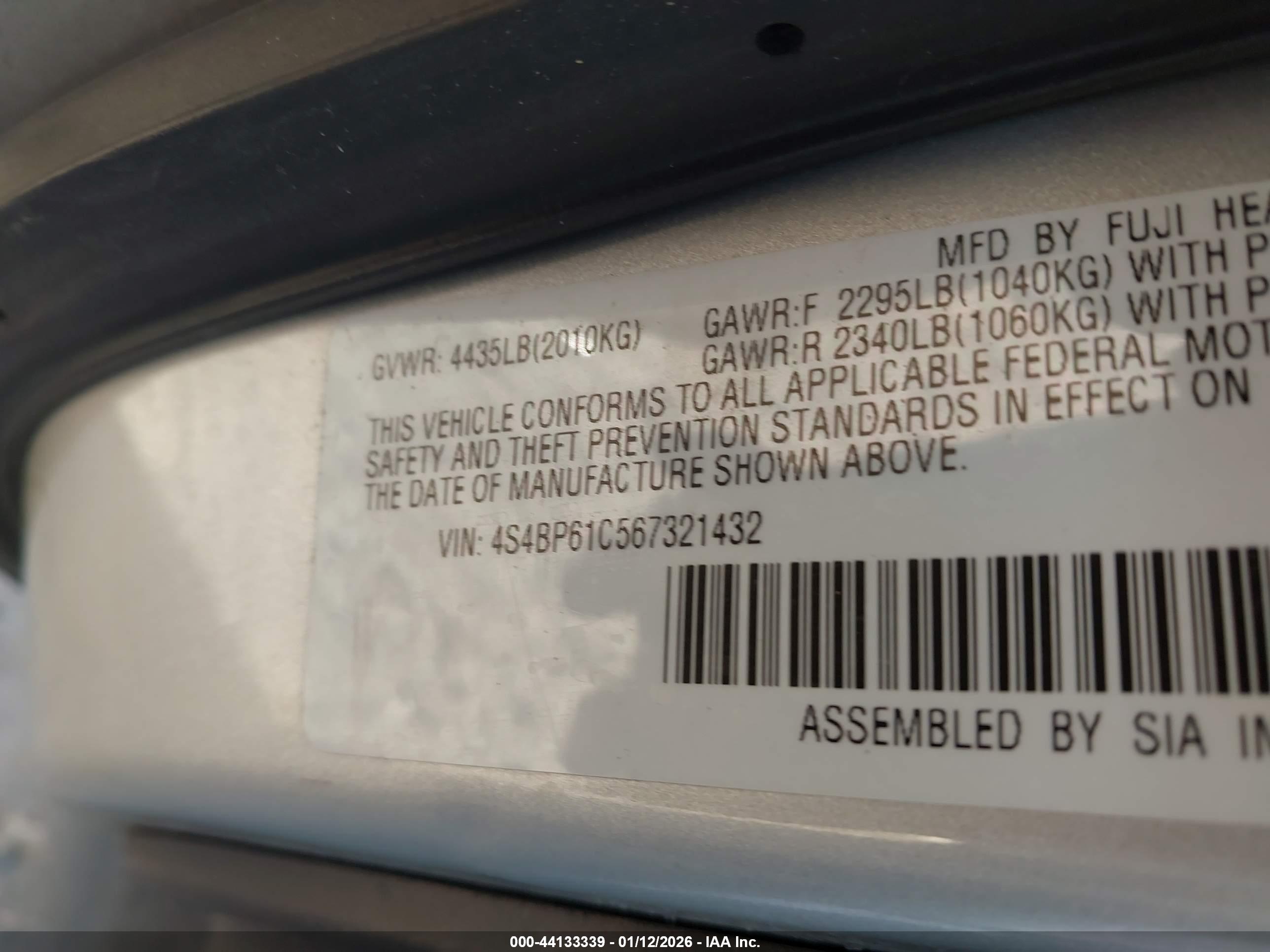 SUBARU OUTBACK image 9