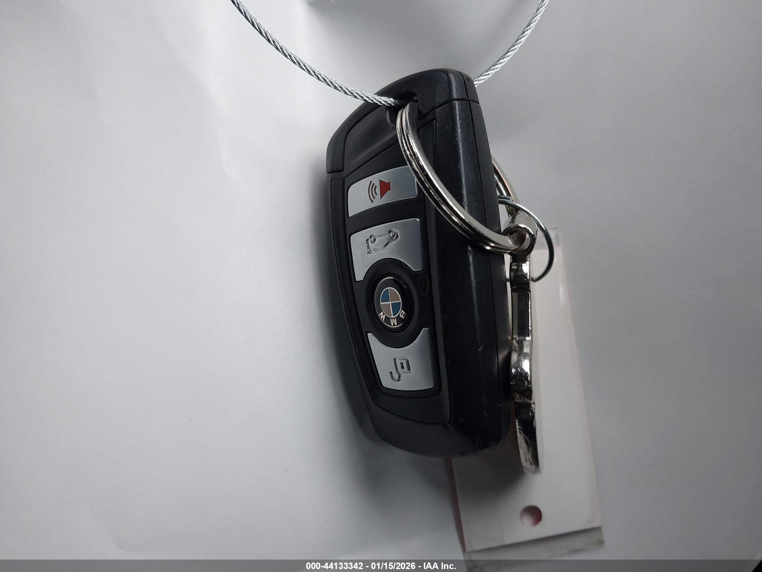 BMW 528I image 11