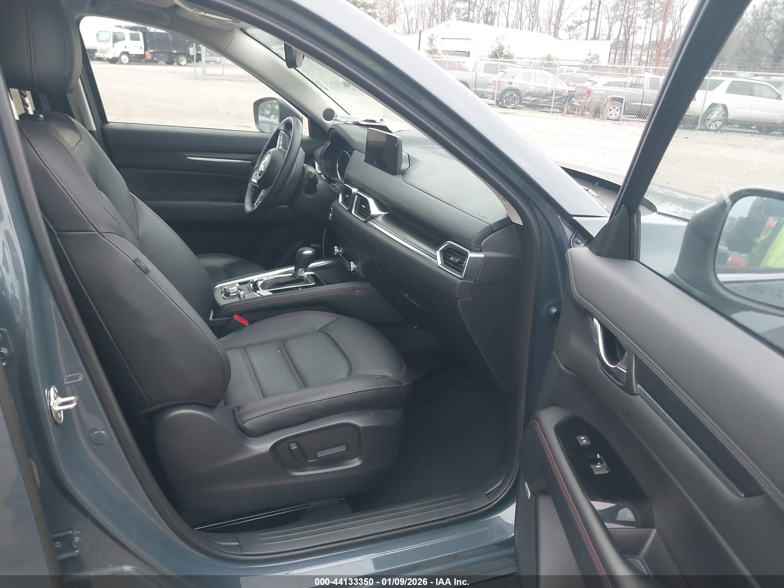 MAZDA CX-5 image 5