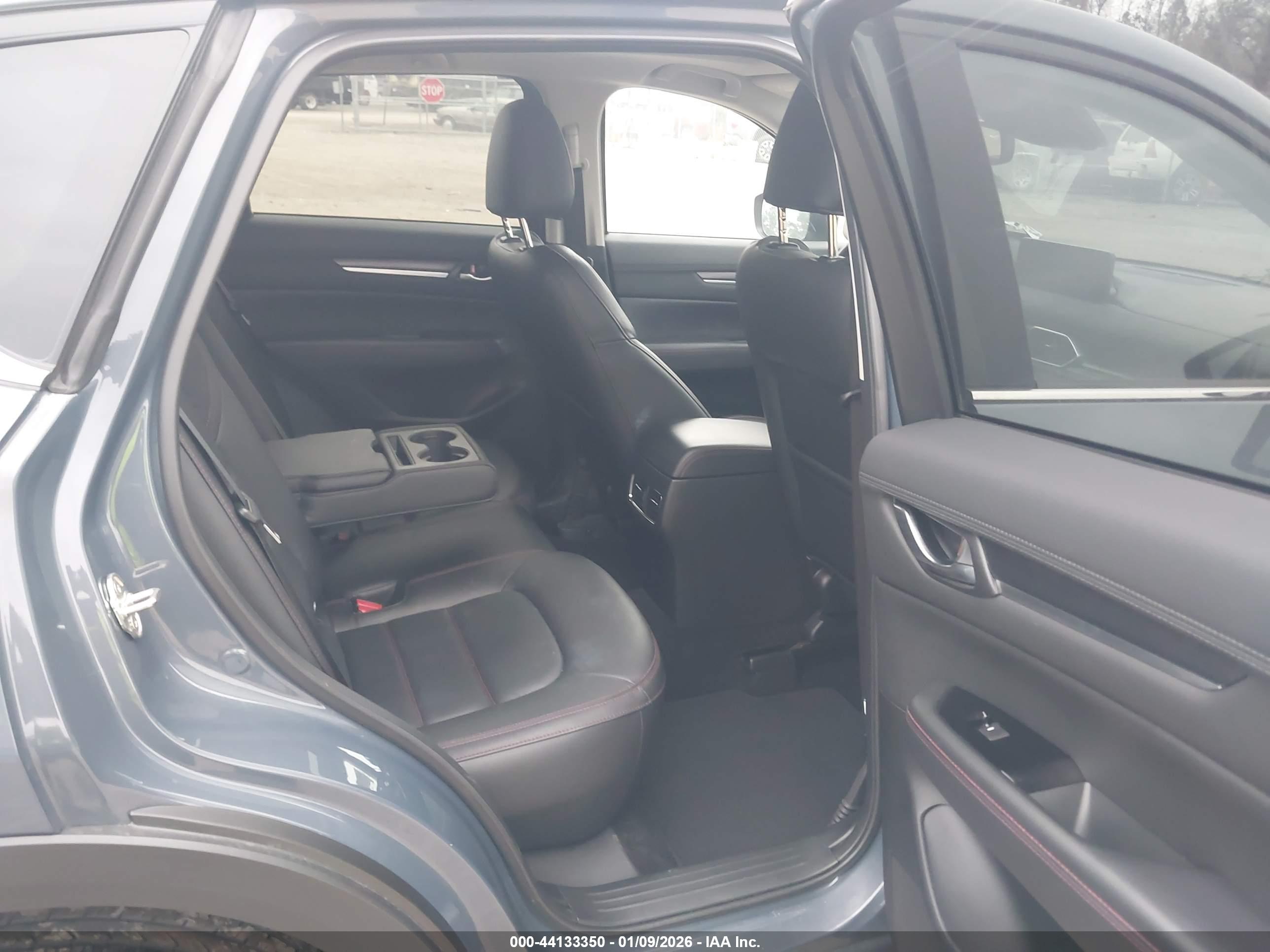 MAZDA CX-5 image 8