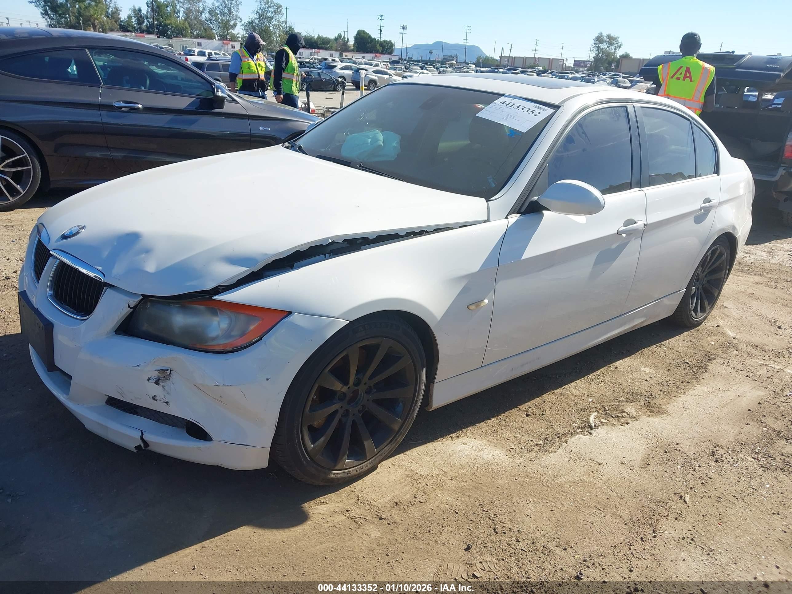 BMW 328I image 2