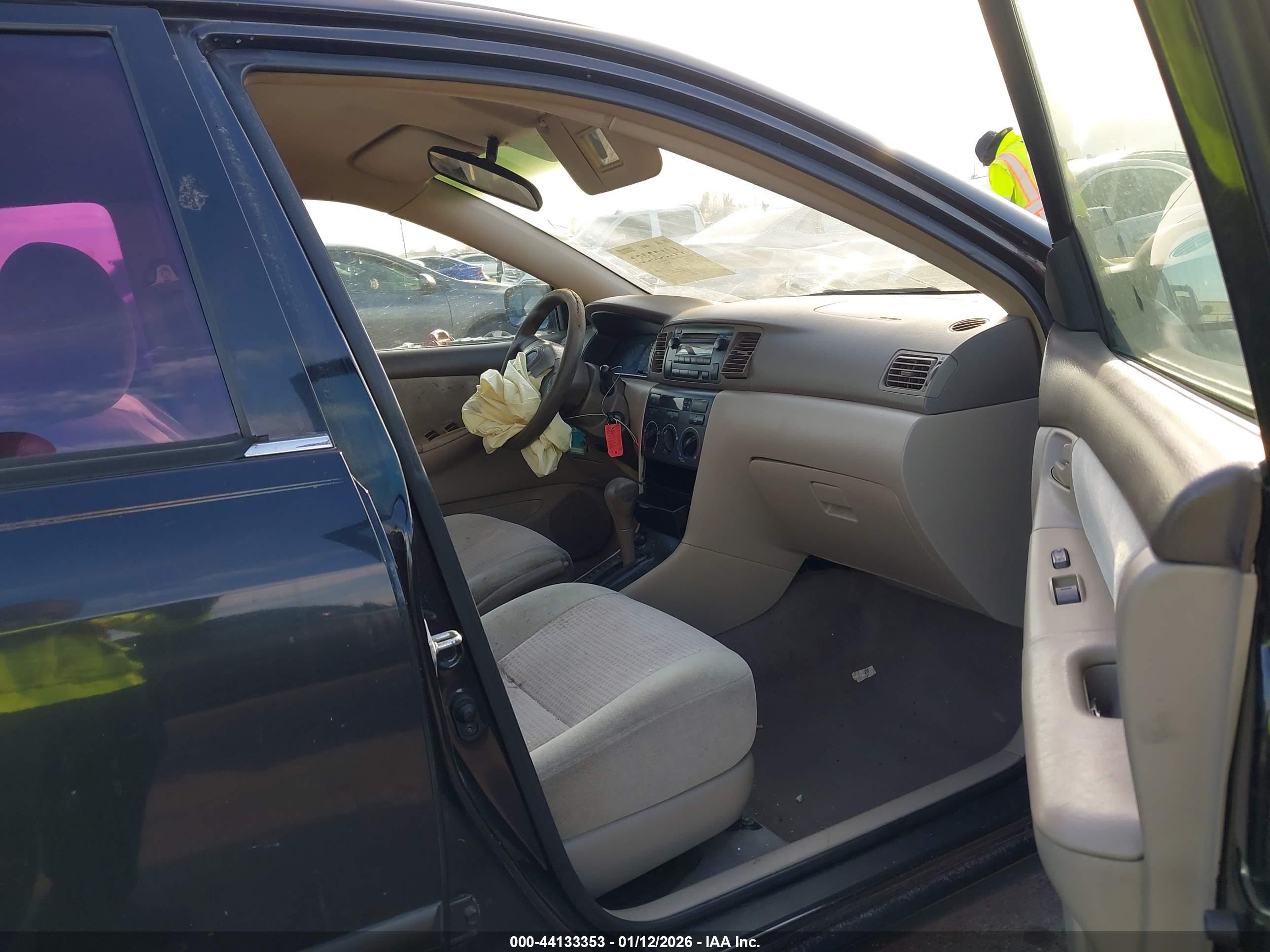 TOYOTA COROLLA image 5