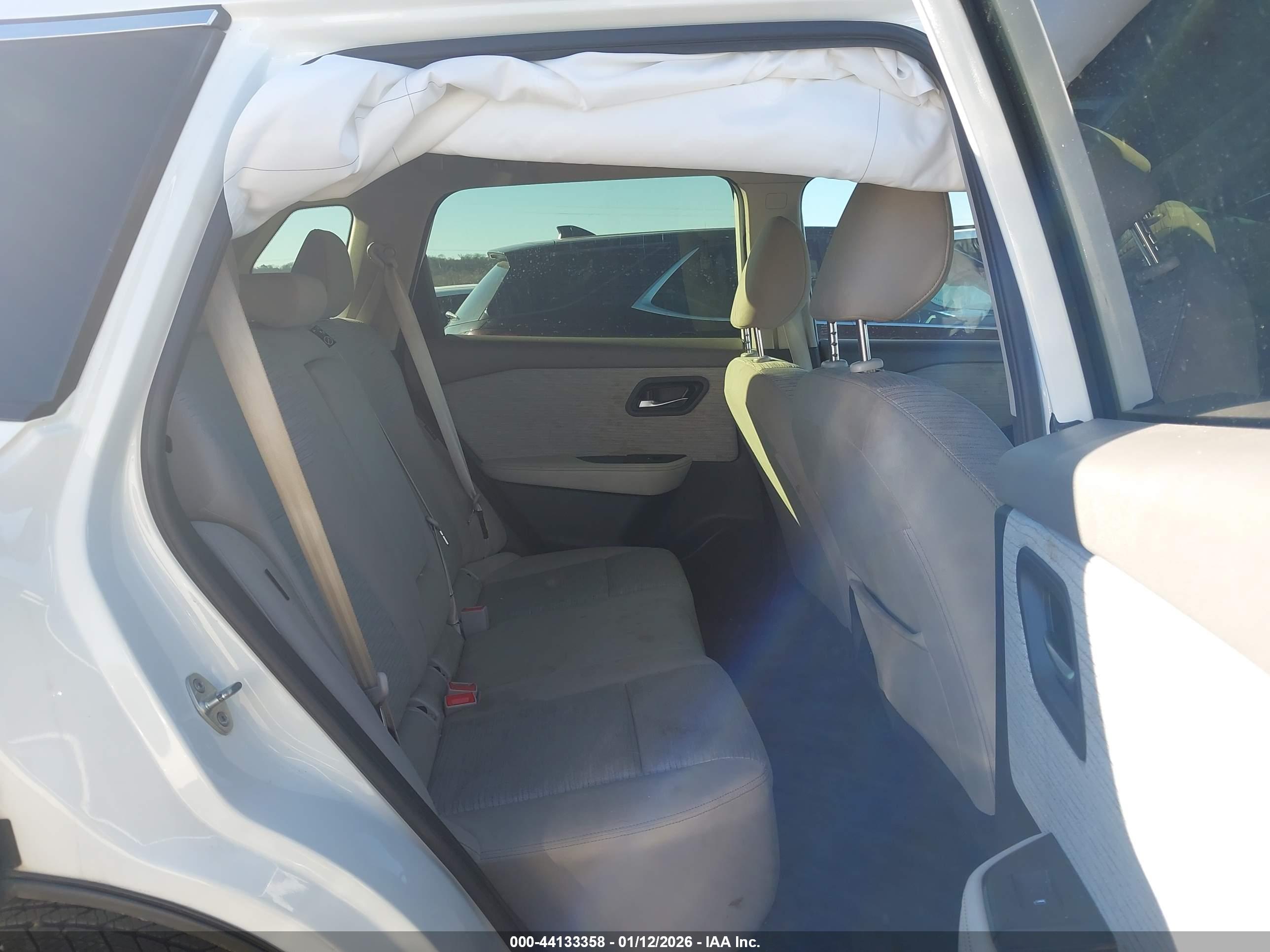 NISSAN ROGUE image 8