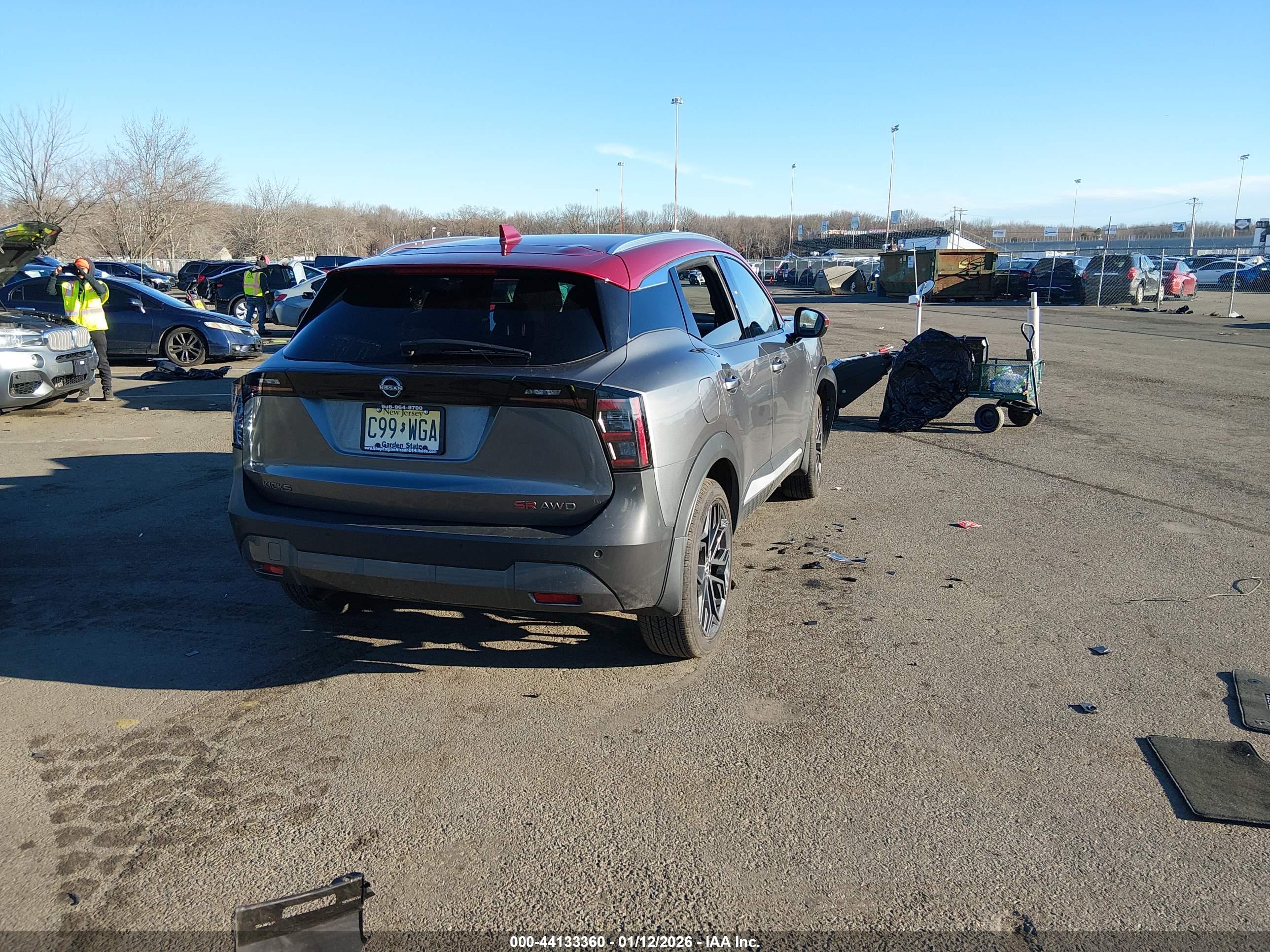 NISSAN KICKS image 4