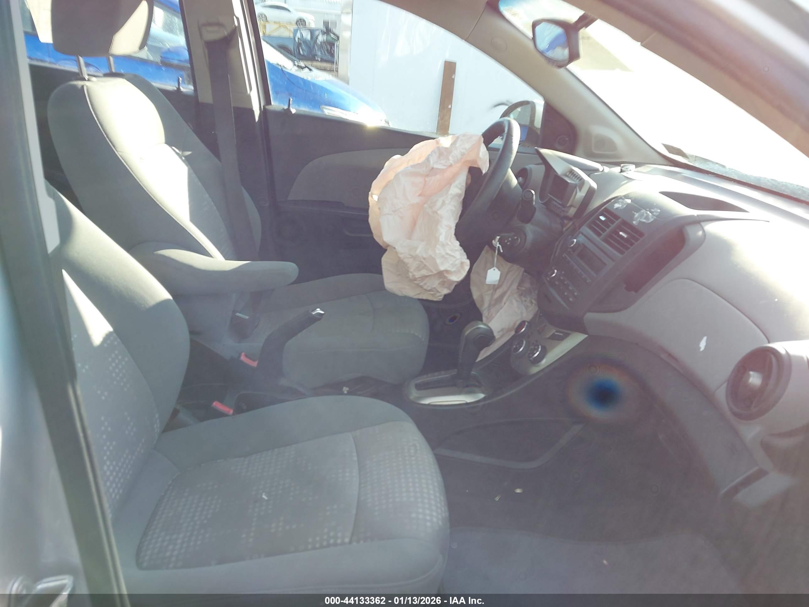CHEVROLET SONIC image 5