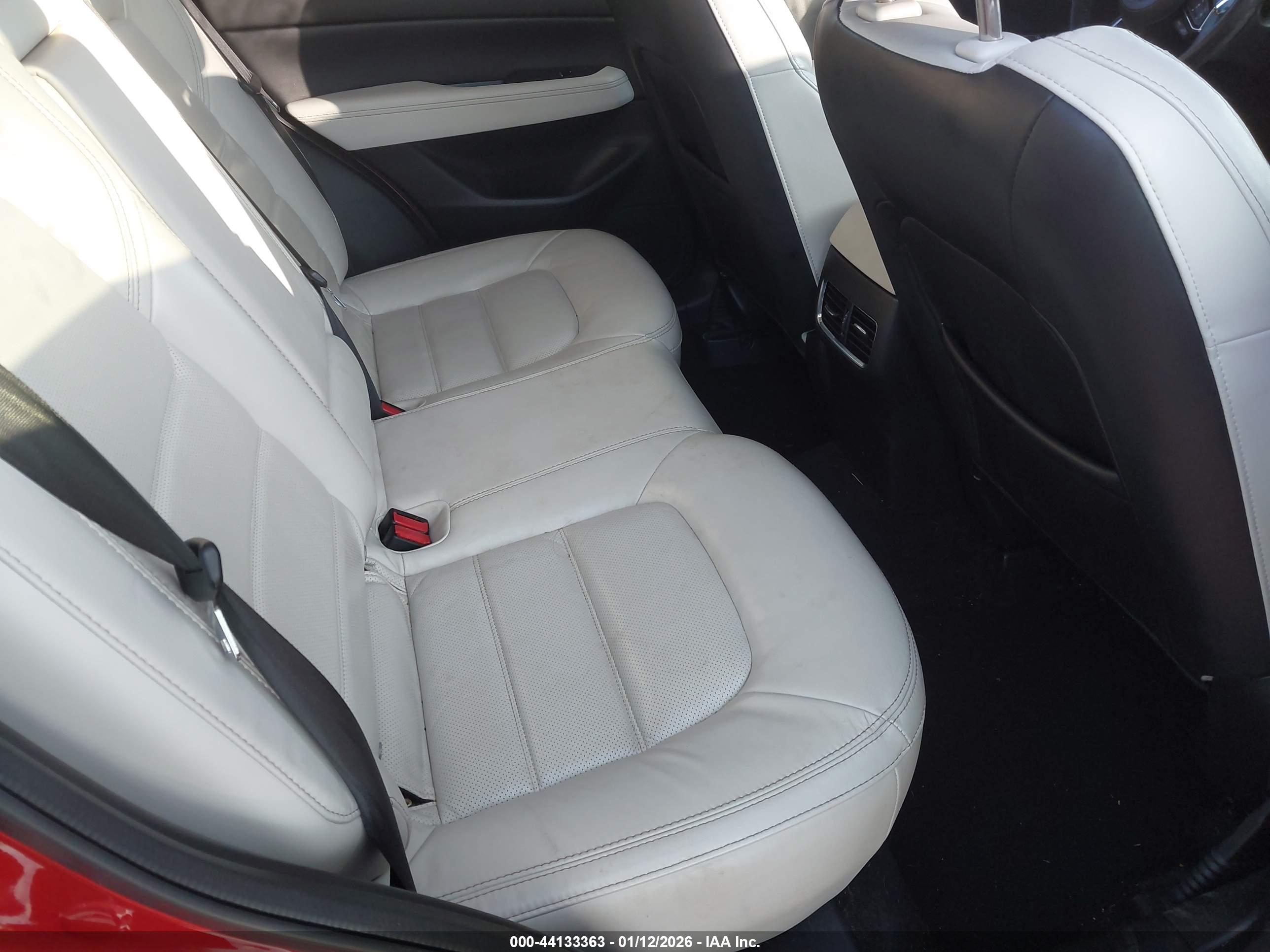 MAZDA CX-5 image 8