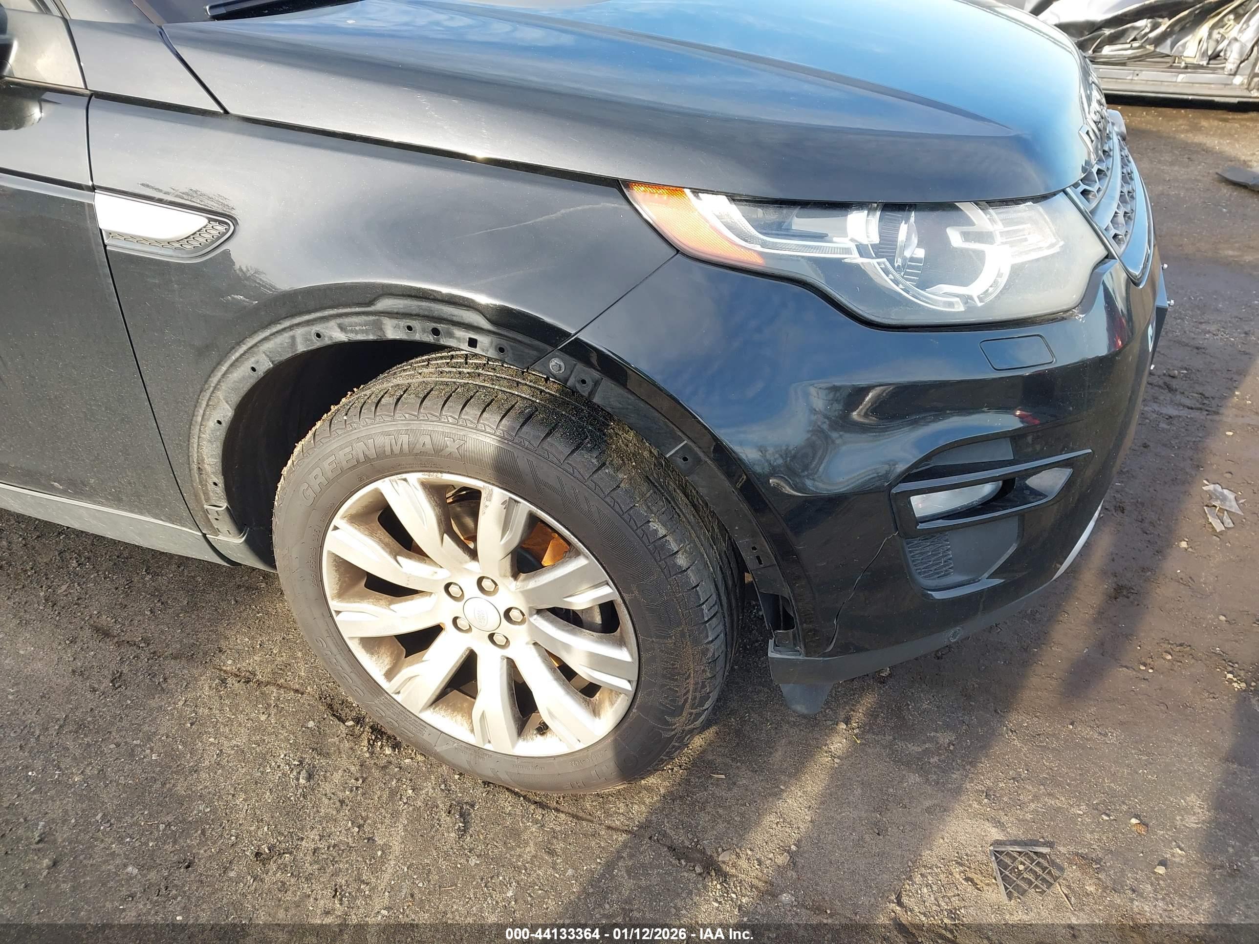 LAND ROVER image 6