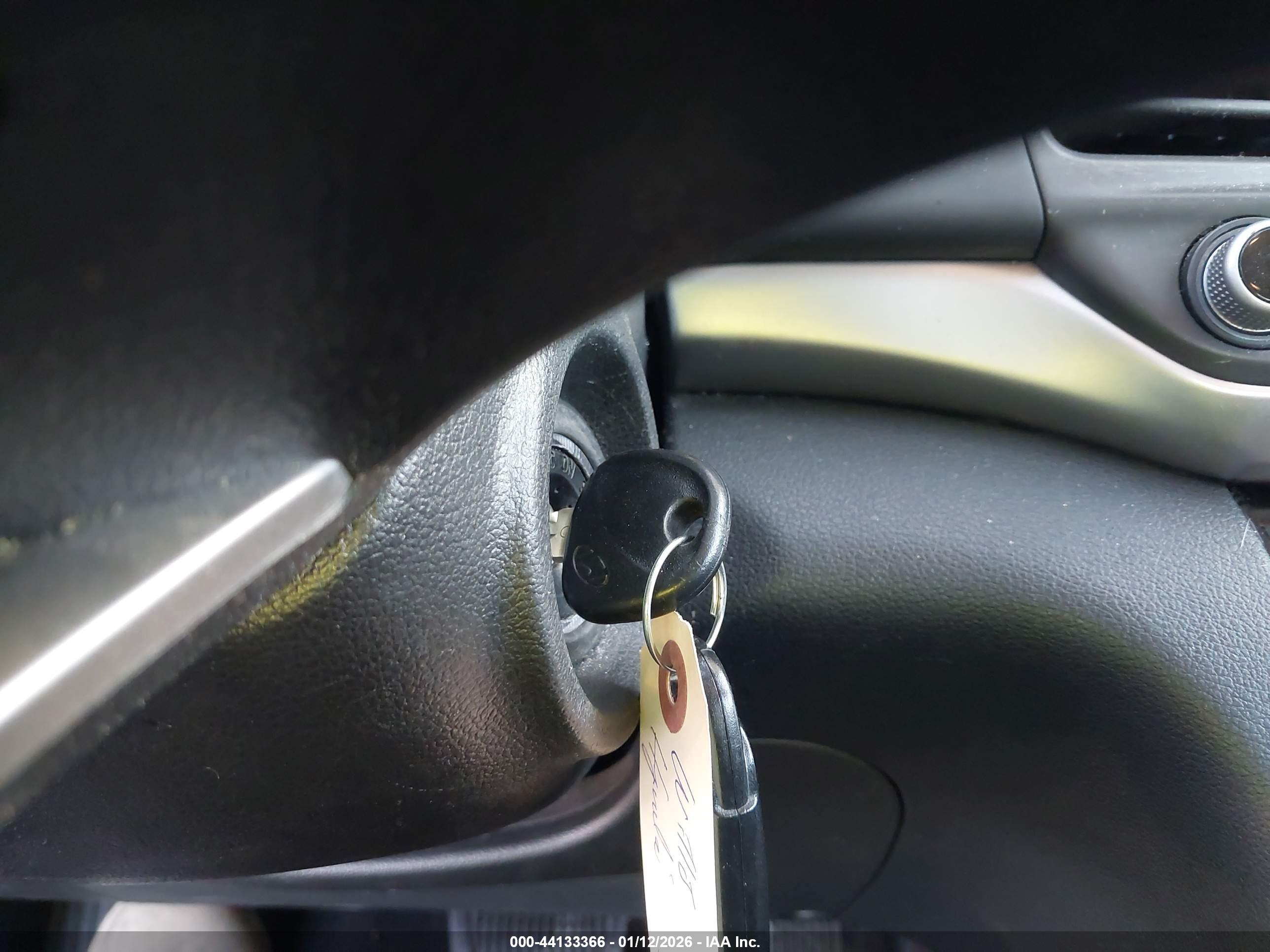 HYUNDAI ELANTRA image 11