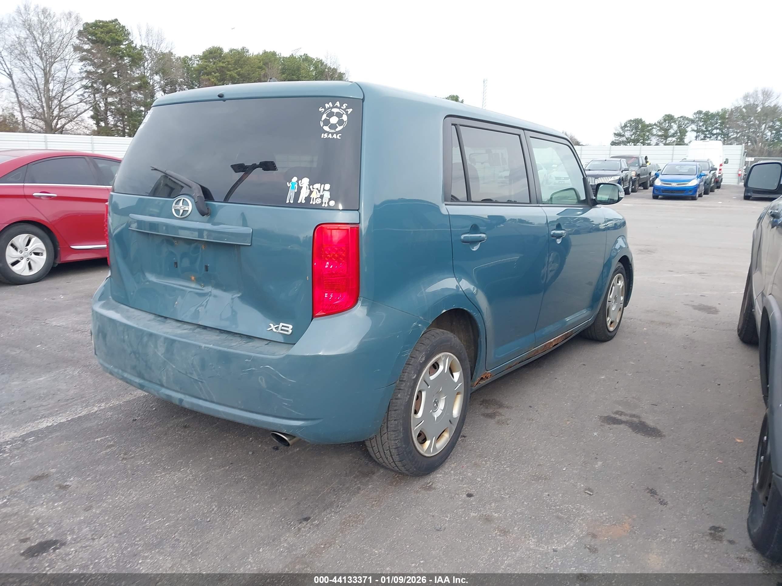 SCION XB image 4
