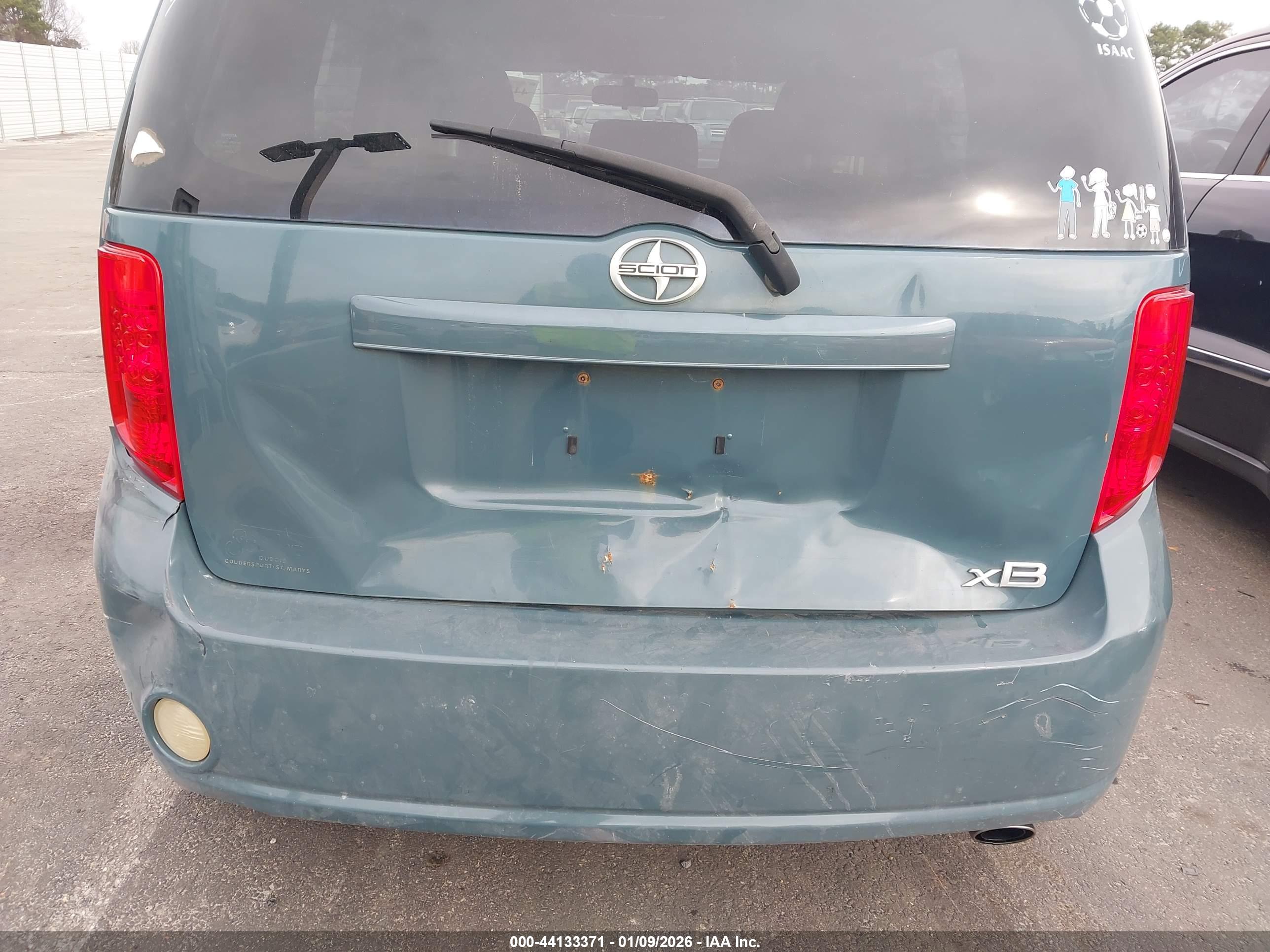 SCION XB image 6