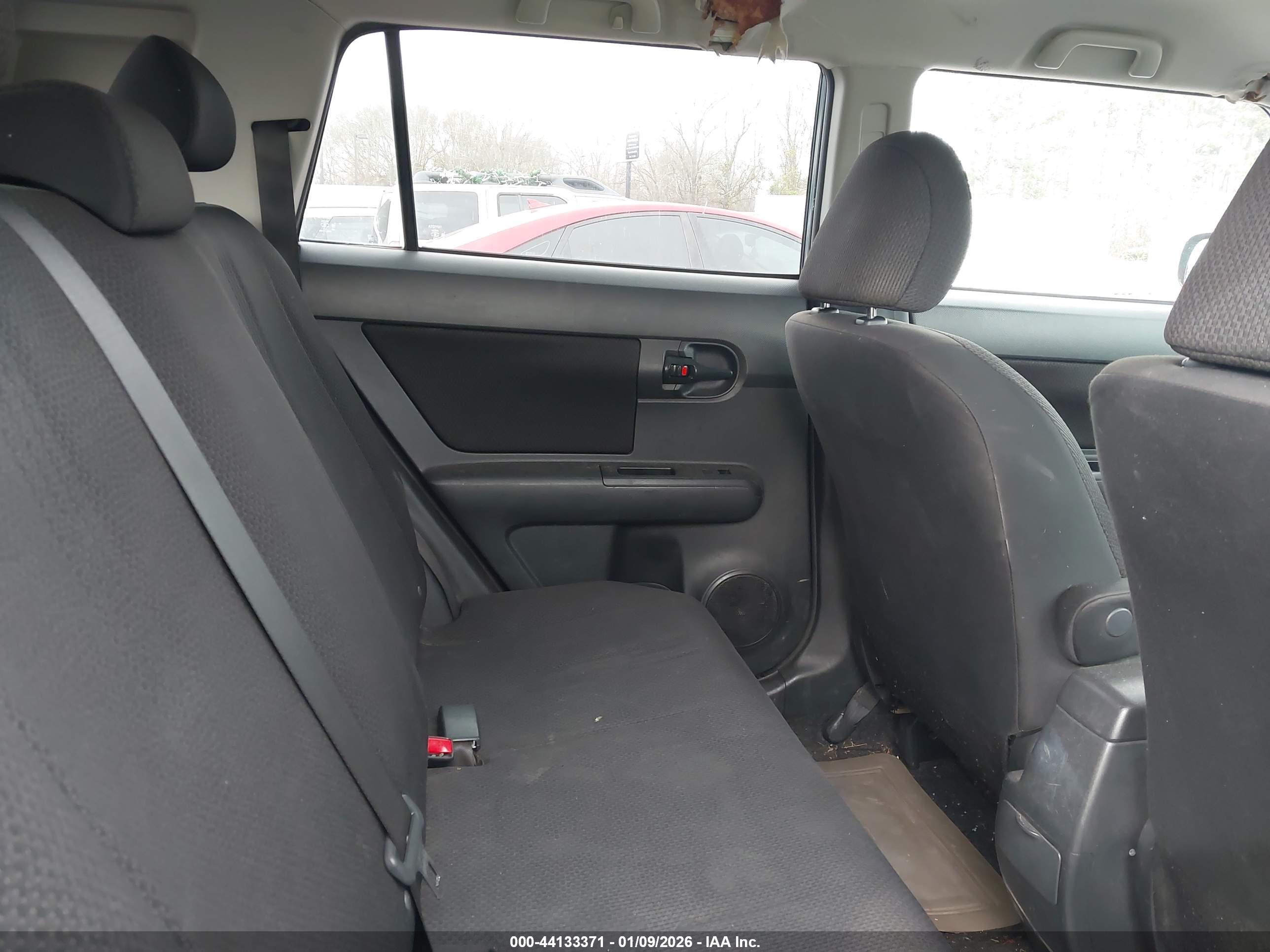 SCION XB image 8