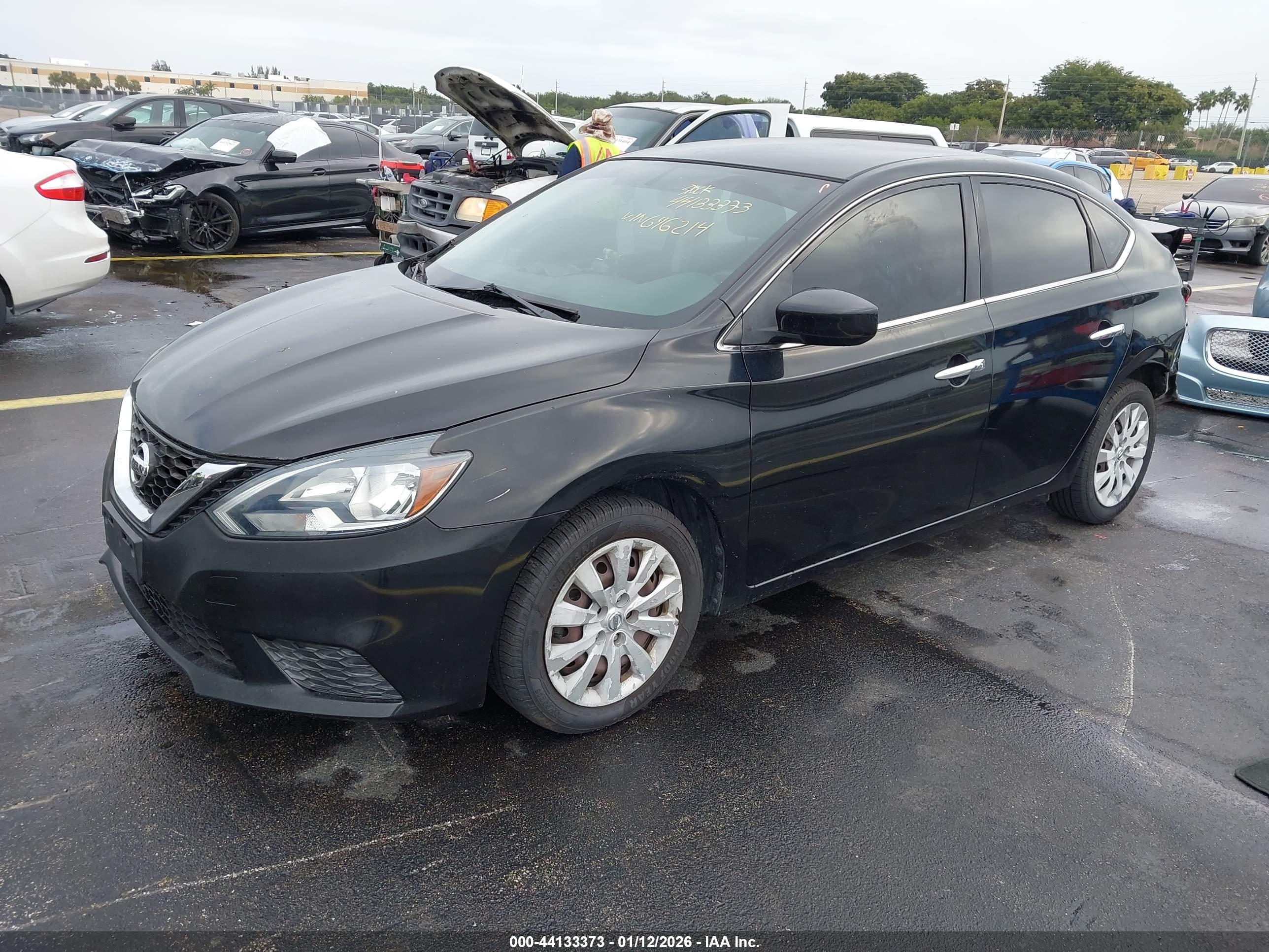 NISSAN SENTRA image 2