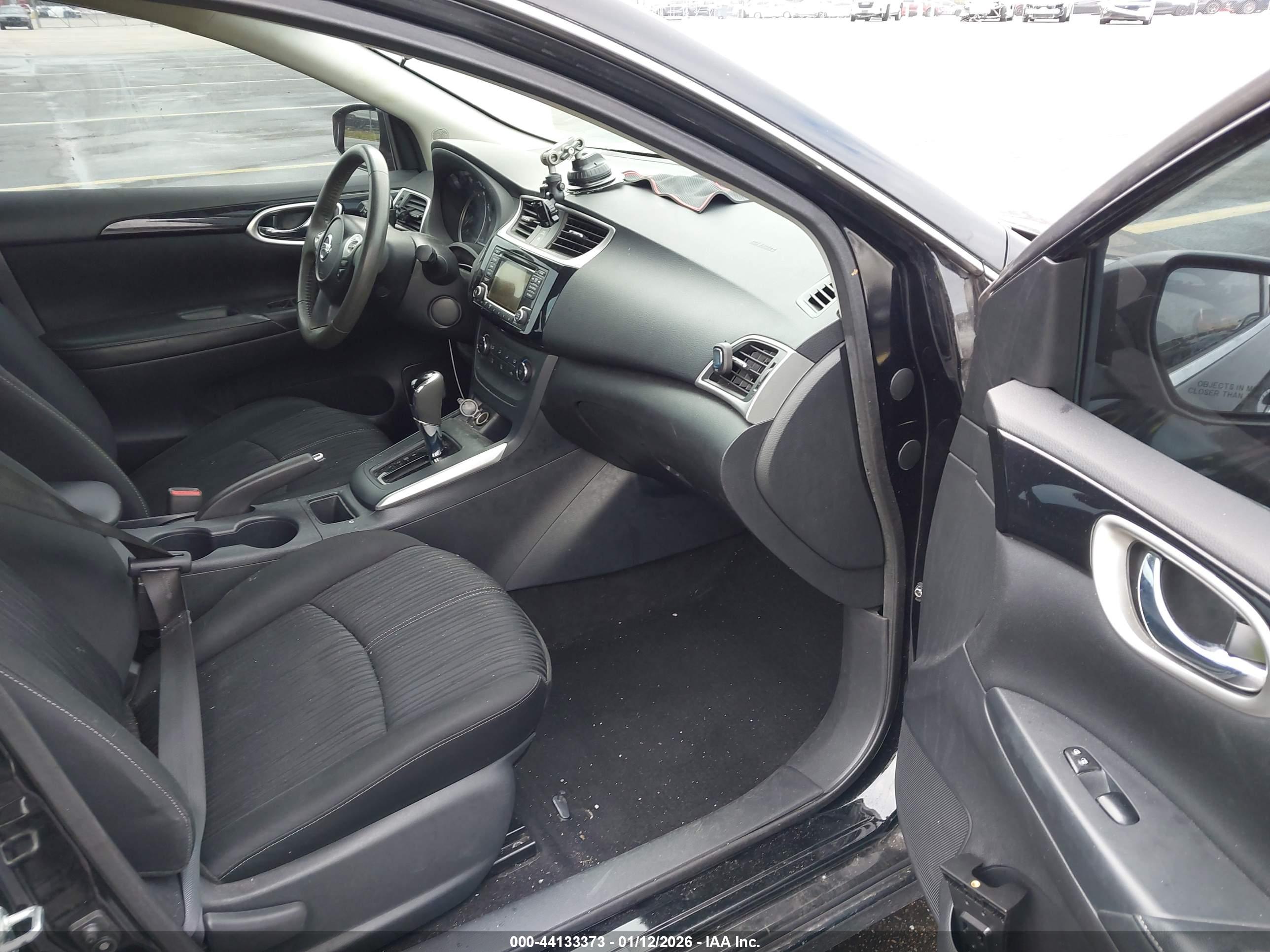 NISSAN SENTRA image 5