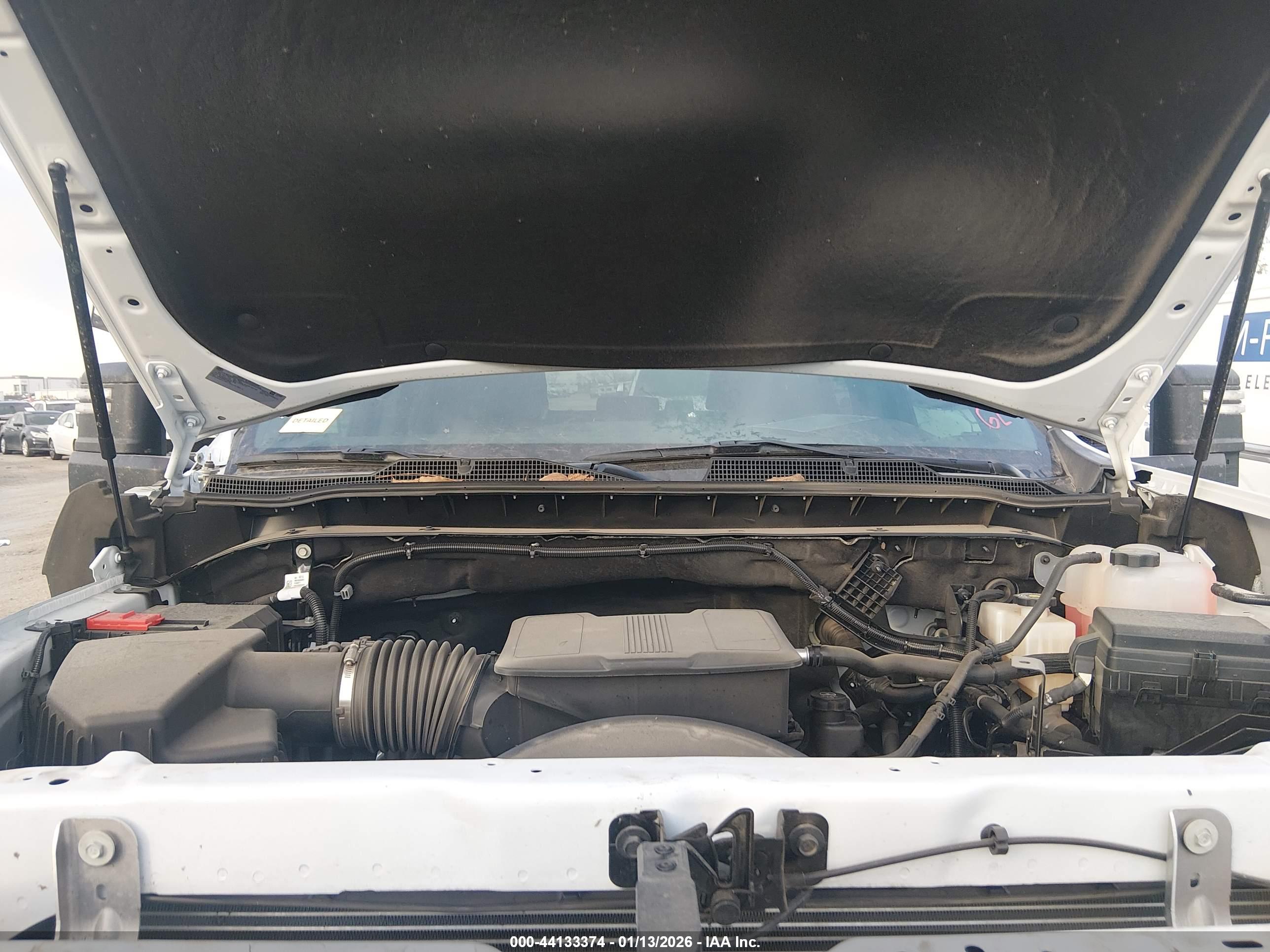 CHEVROLET SILVERADO image 10