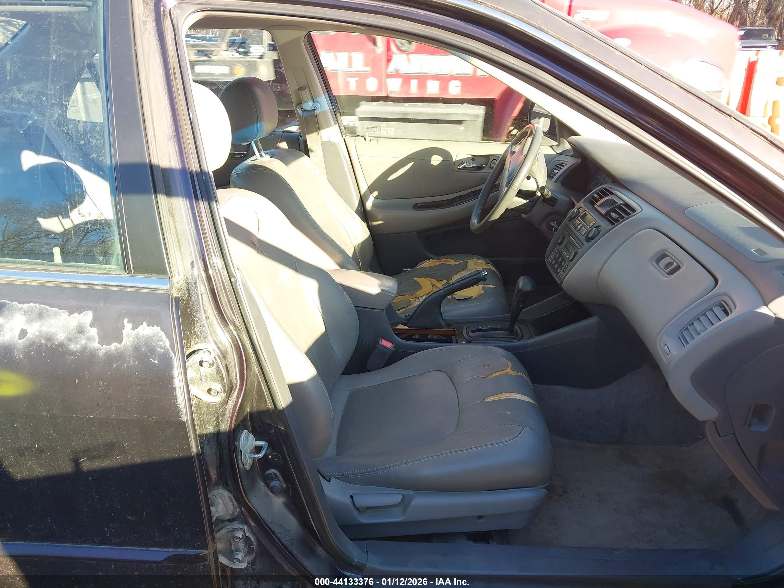 HONDA ACCORD image 5