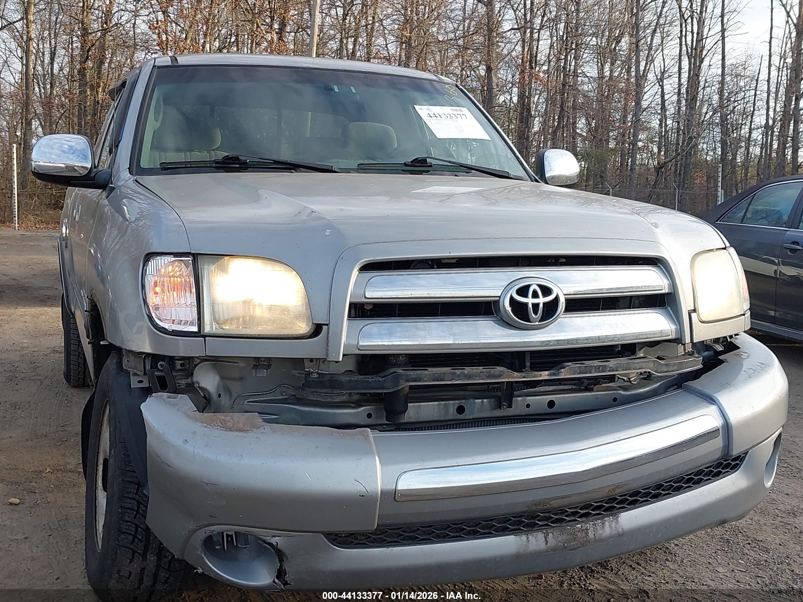 TOYOTA TUNDRA image 6