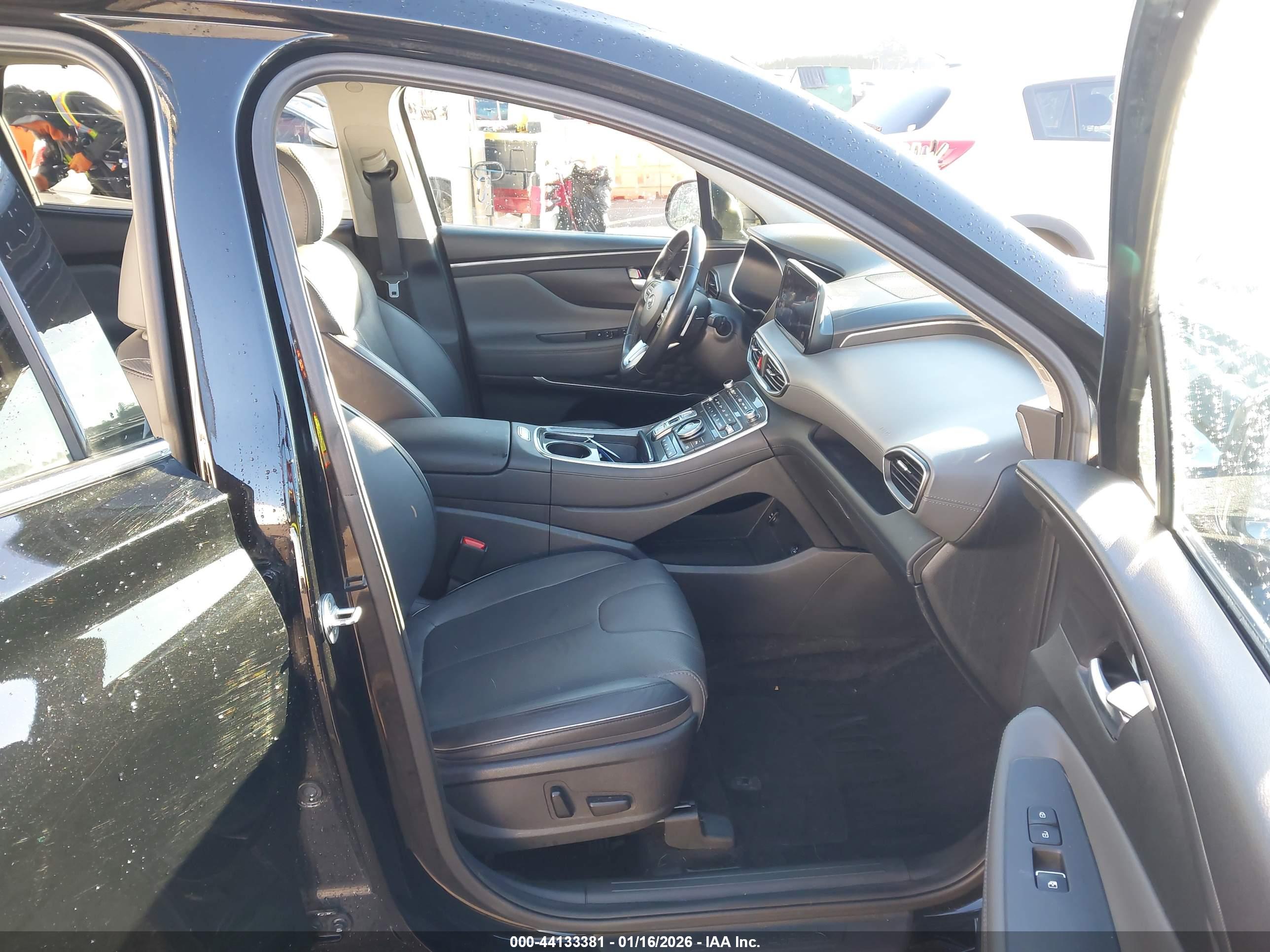 HYUNDAI SANTA image 5