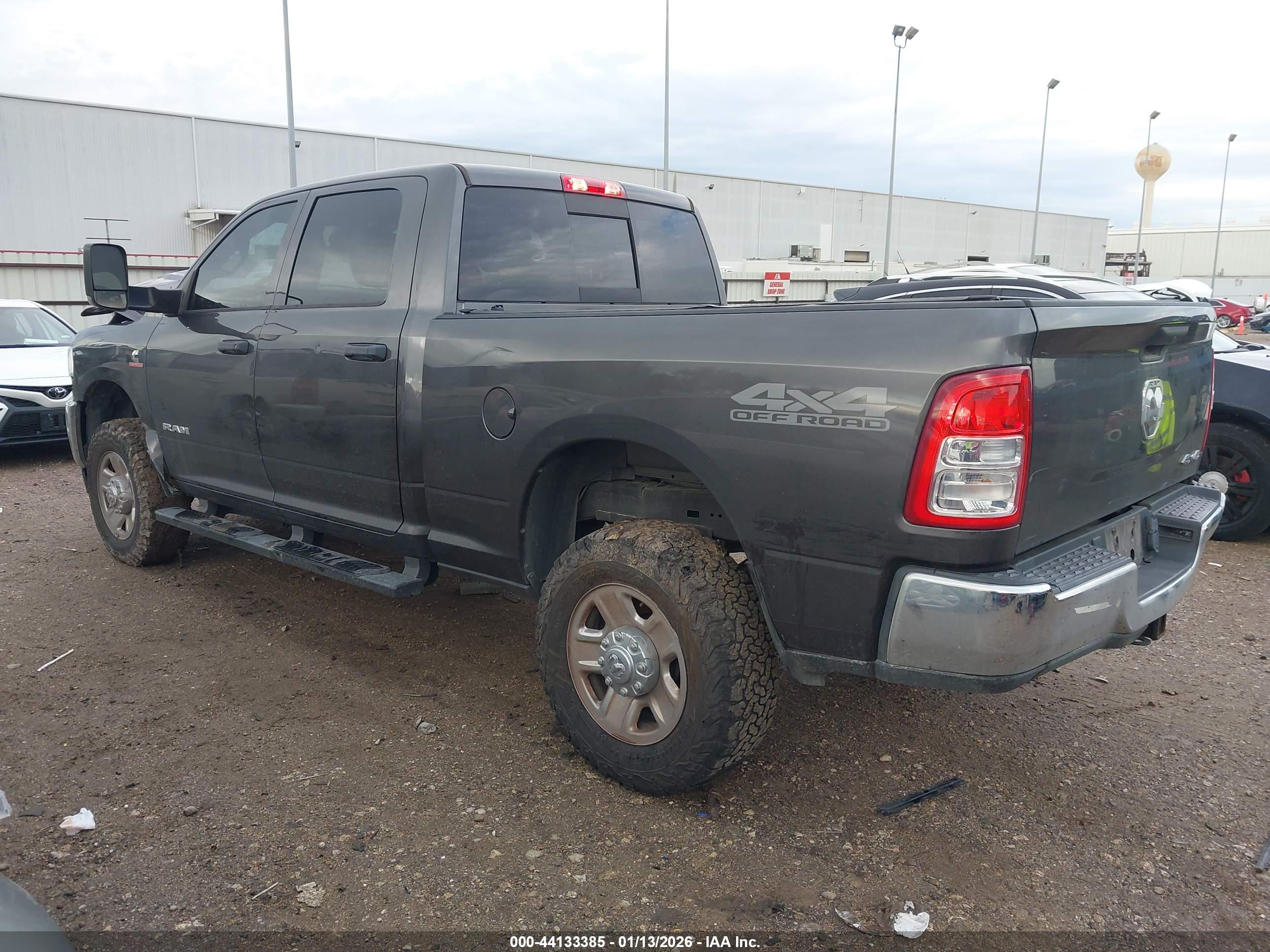 RAM 2500 image 3