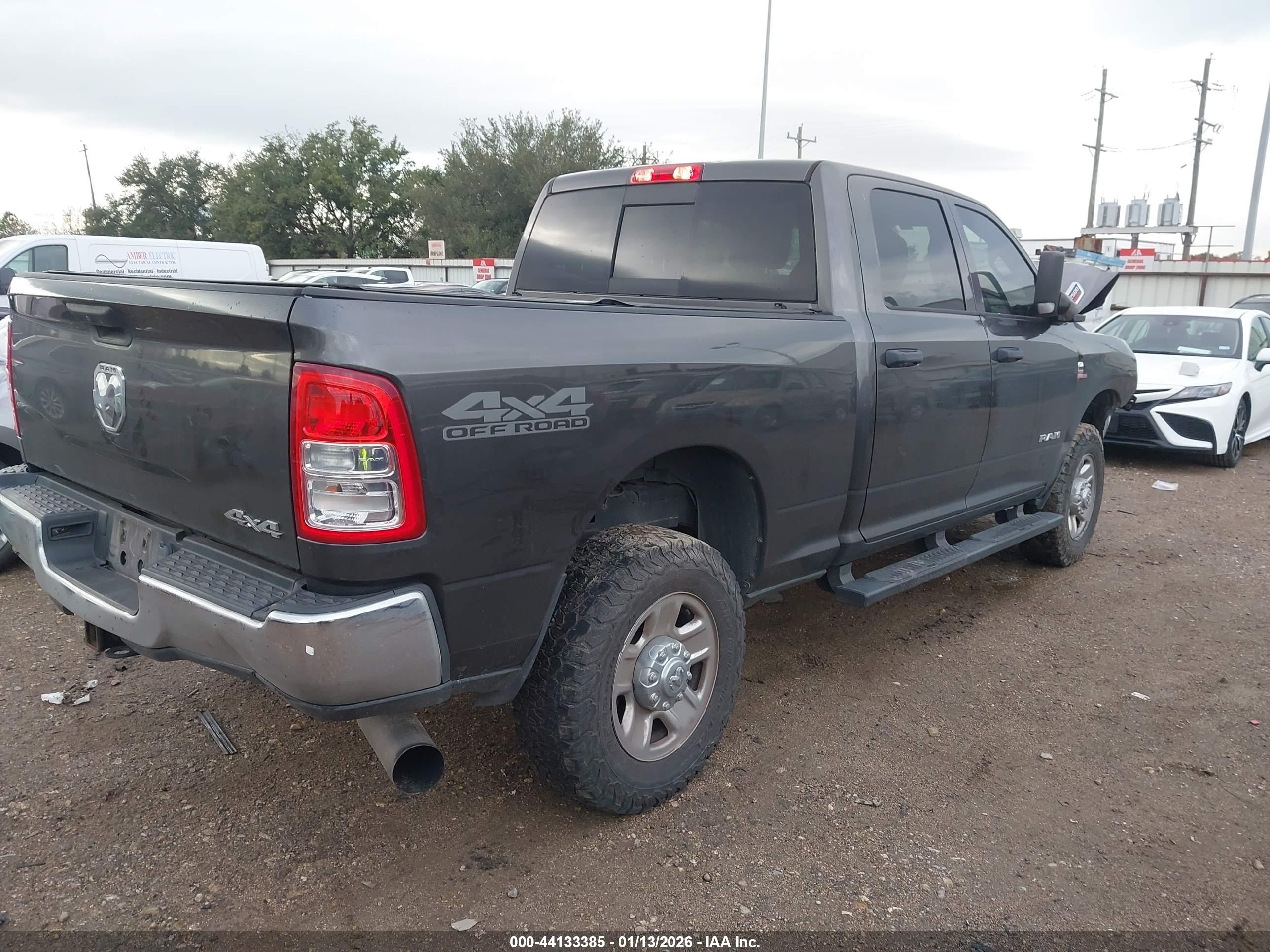 RAM 2500 image 4