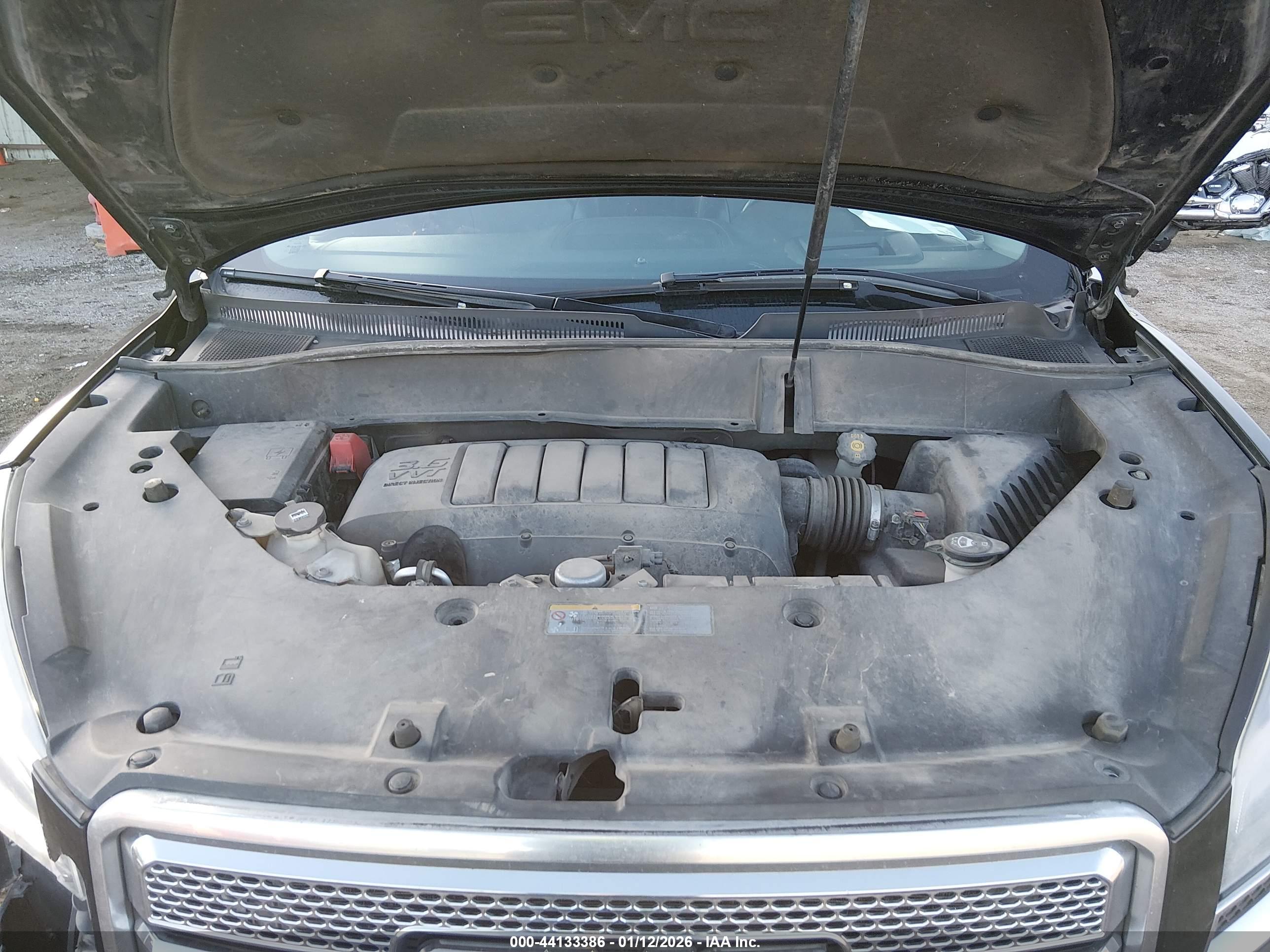 GMC ACADIA image 10