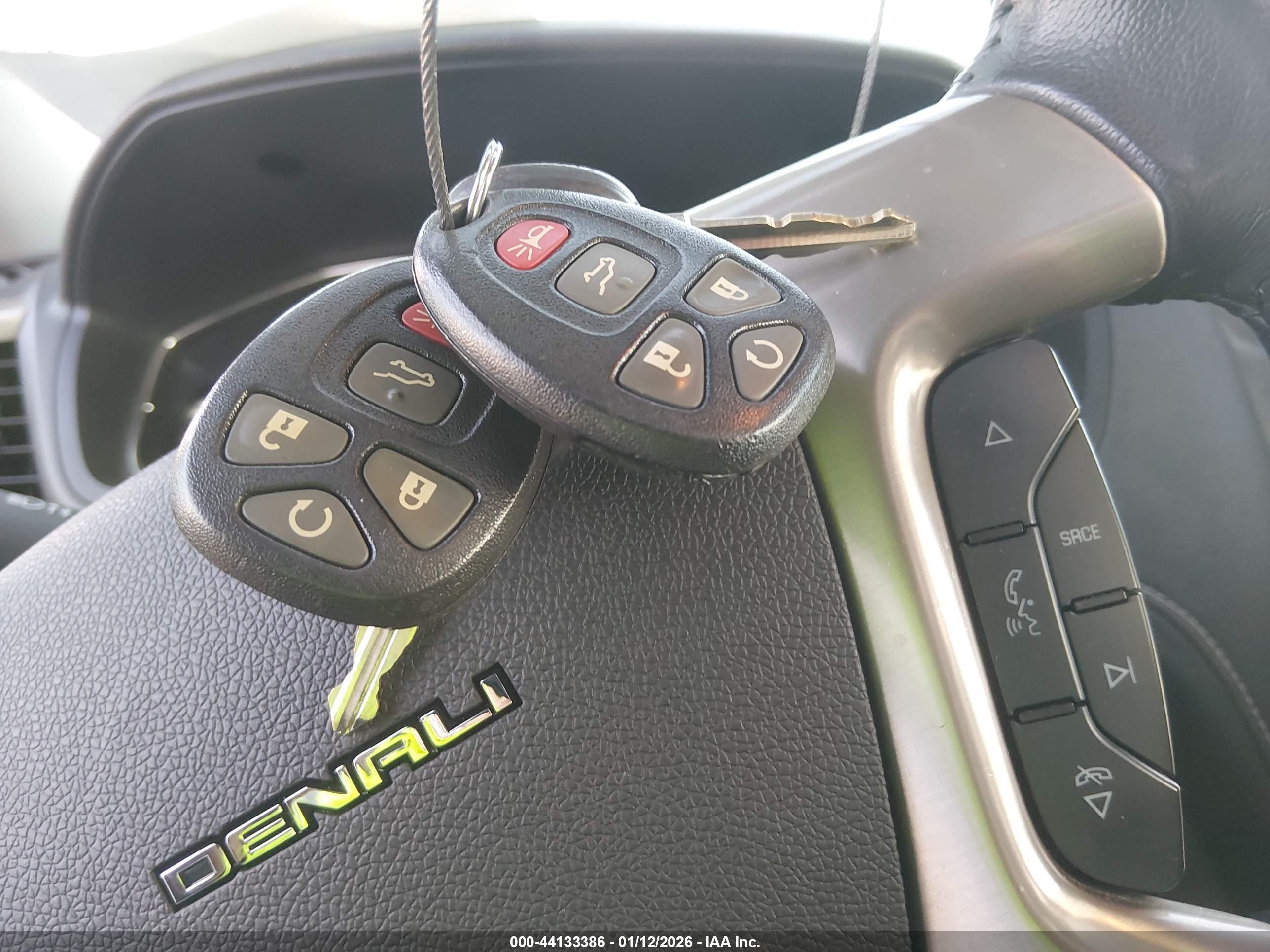 GMC ACADIA image 11