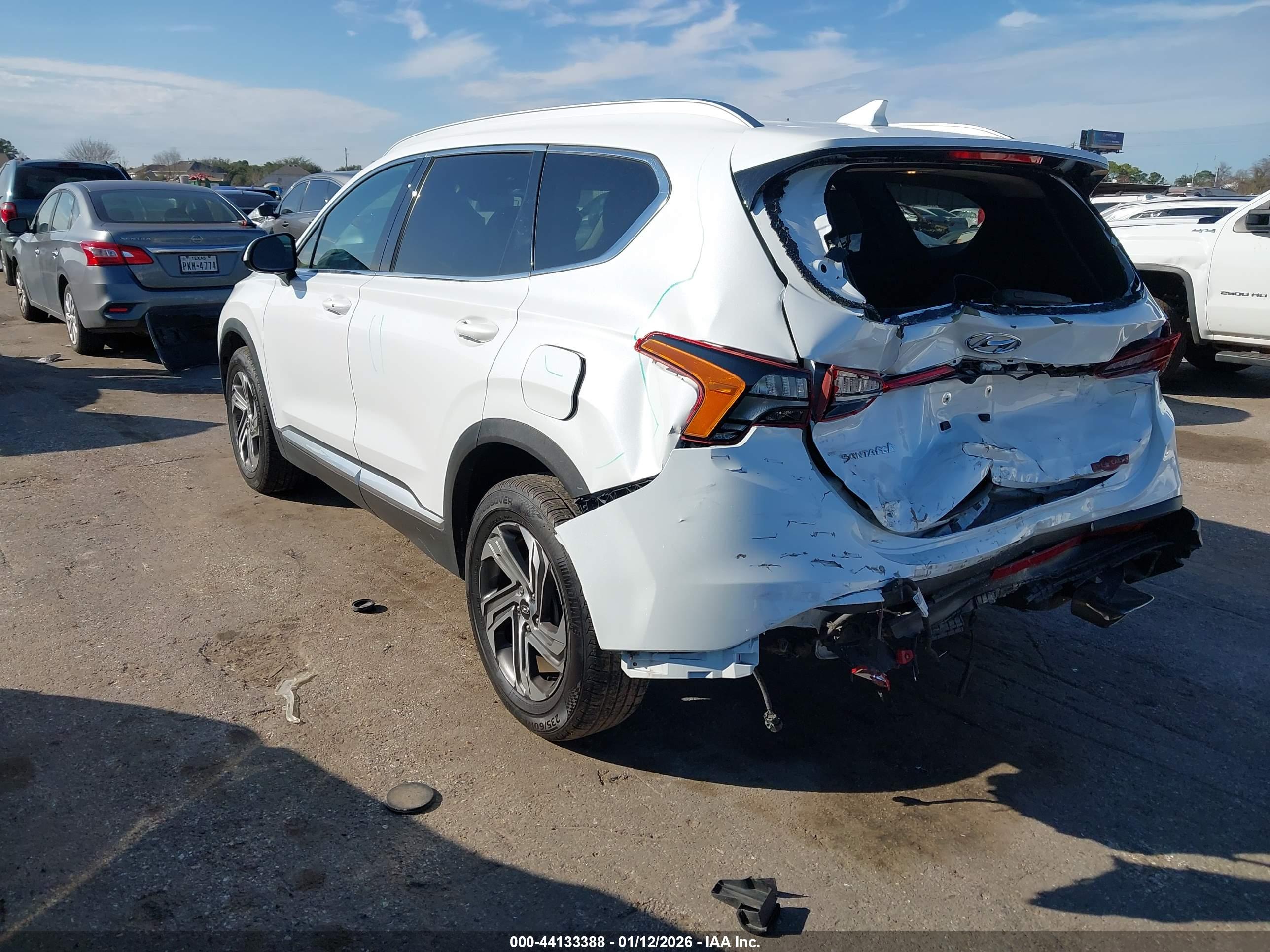 HYUNDAI SANTA image 3
