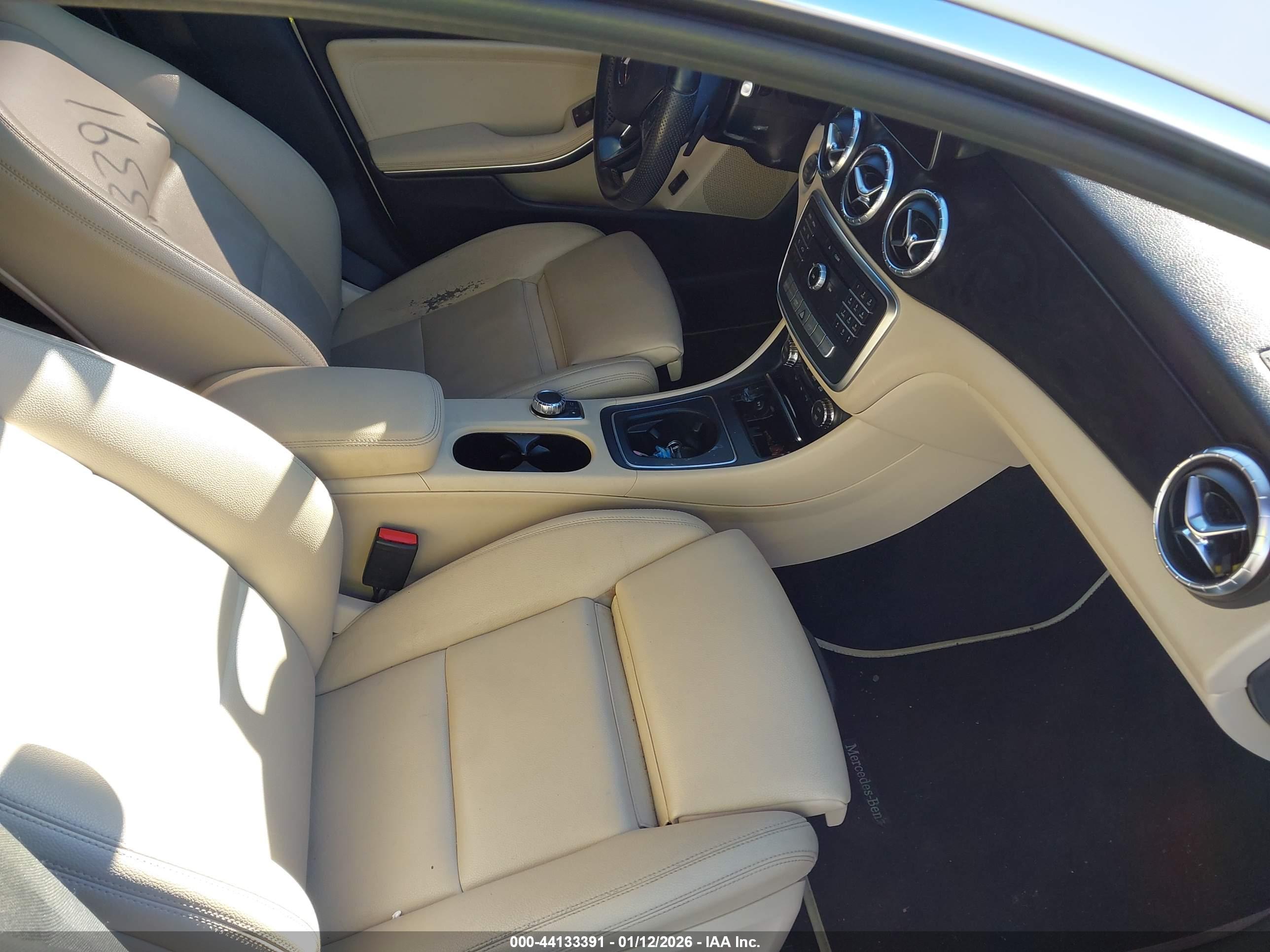 MERCEDES-BENZ CLA image 5