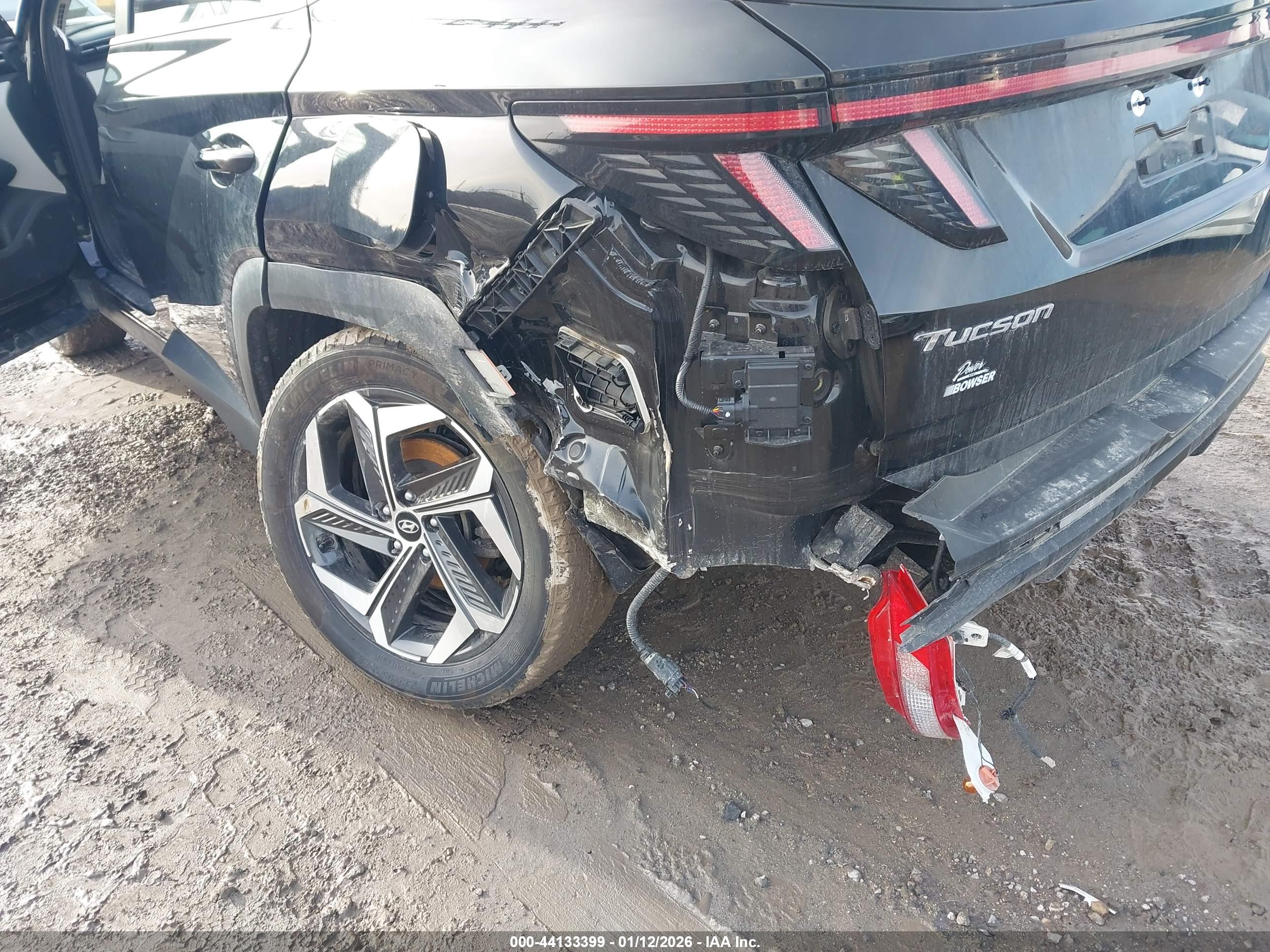 HYUNDAI TUCSON image 6