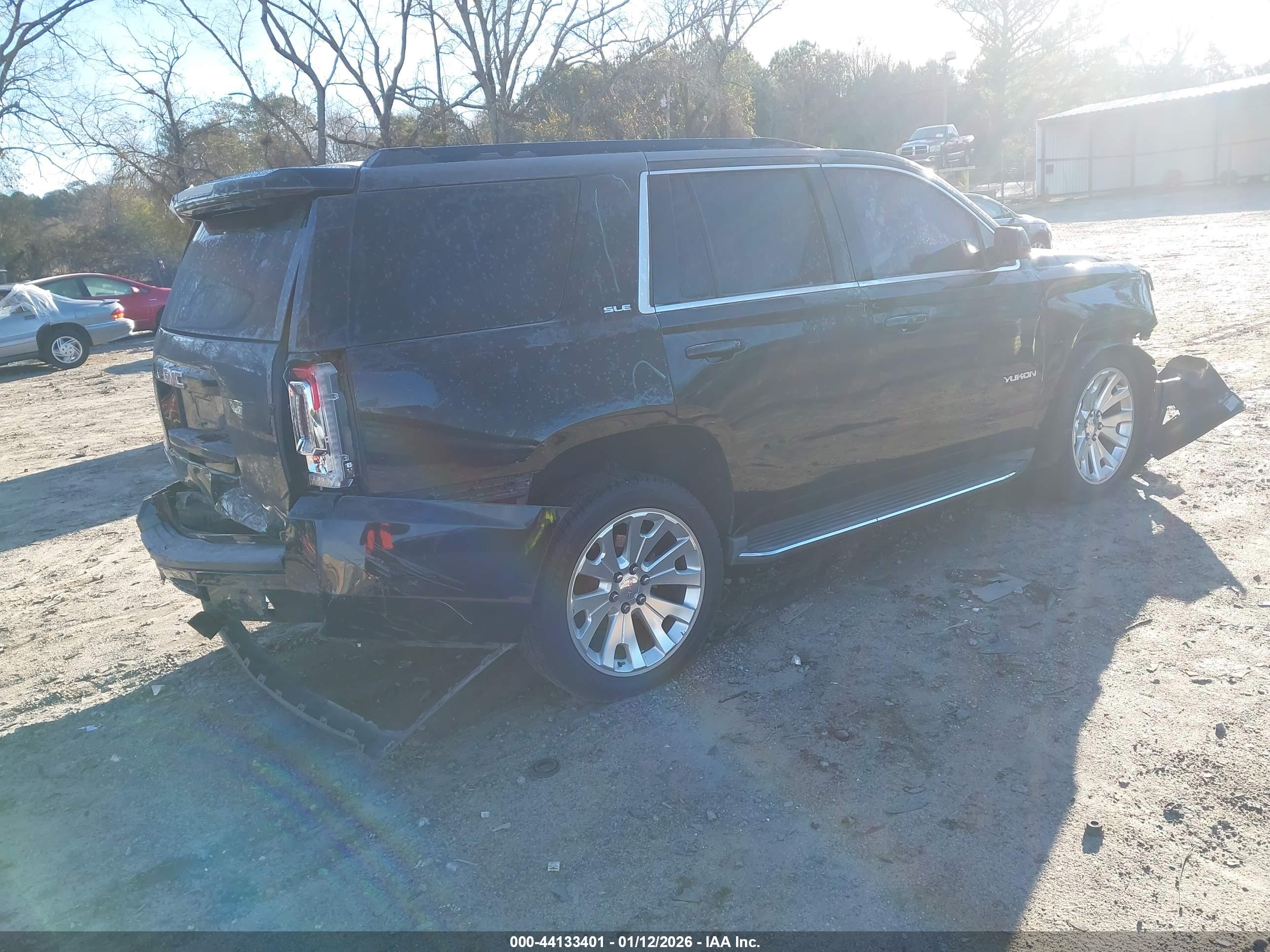 GMC YUKON image 4