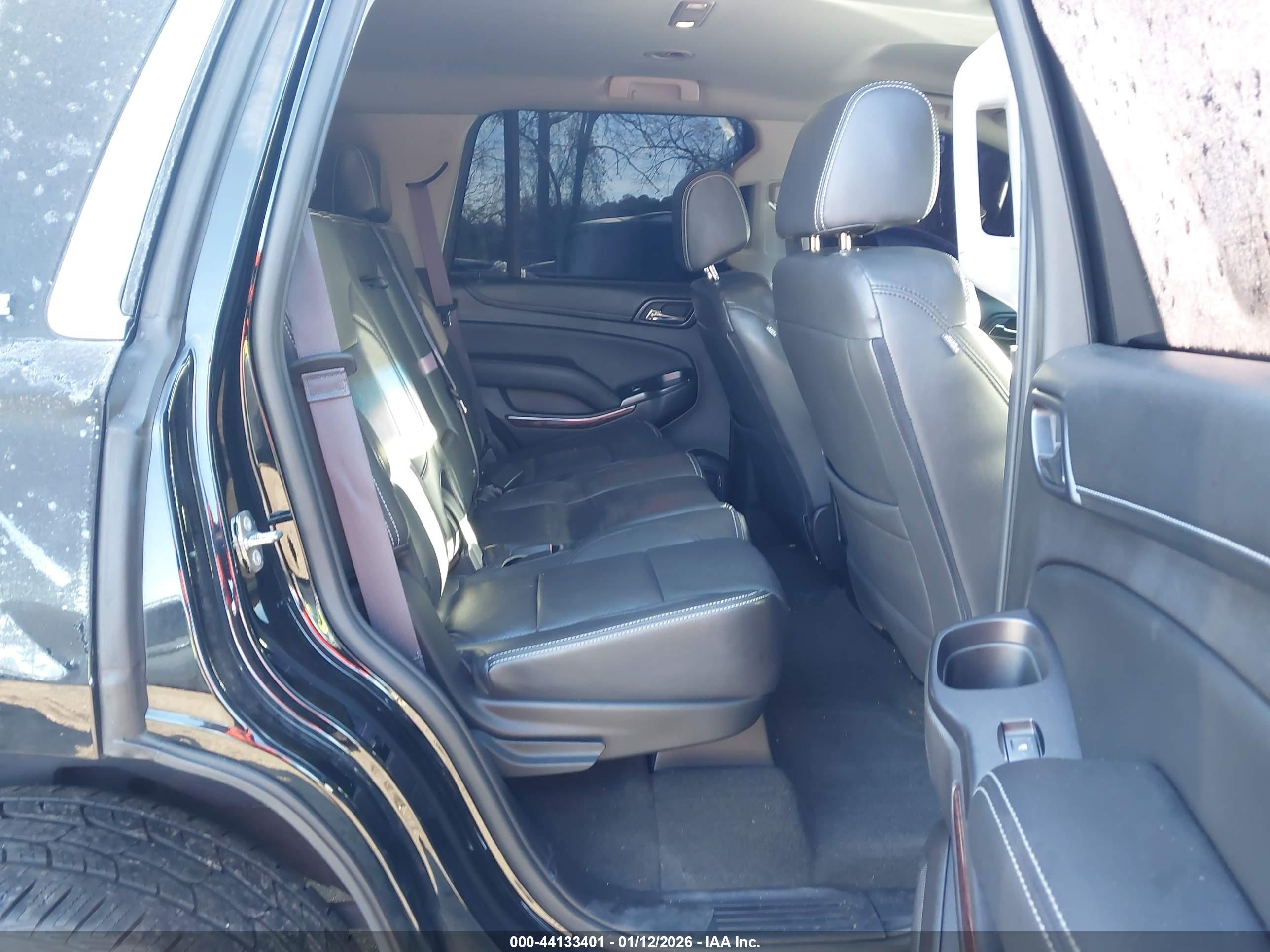 GMC YUKON image 8