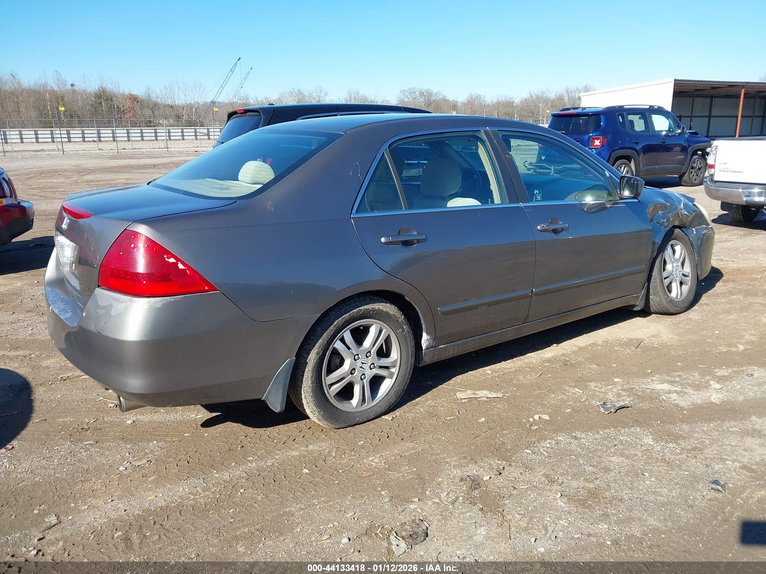 HONDA ACCORD image 4