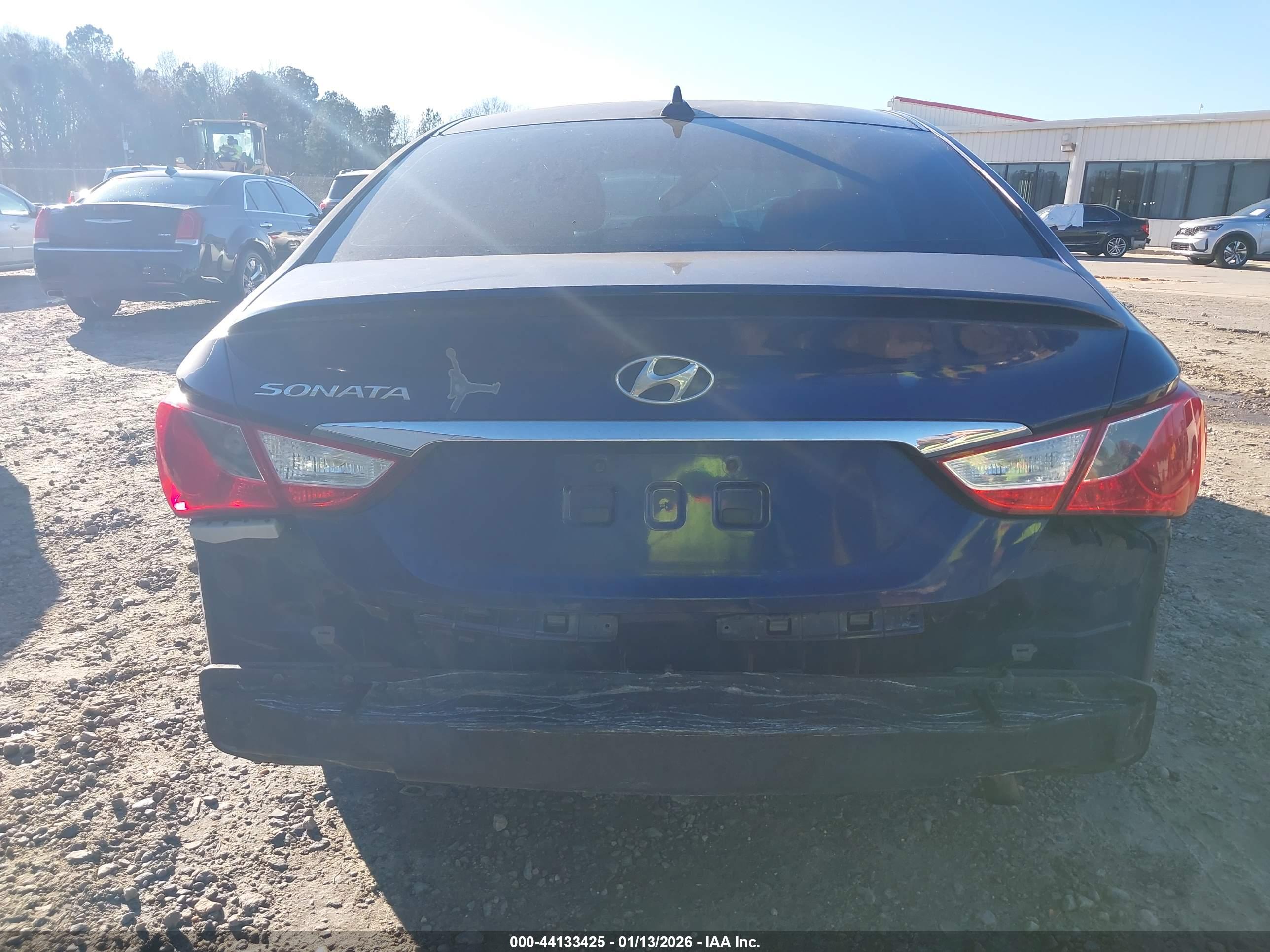 HYUNDAI SONATA image 6