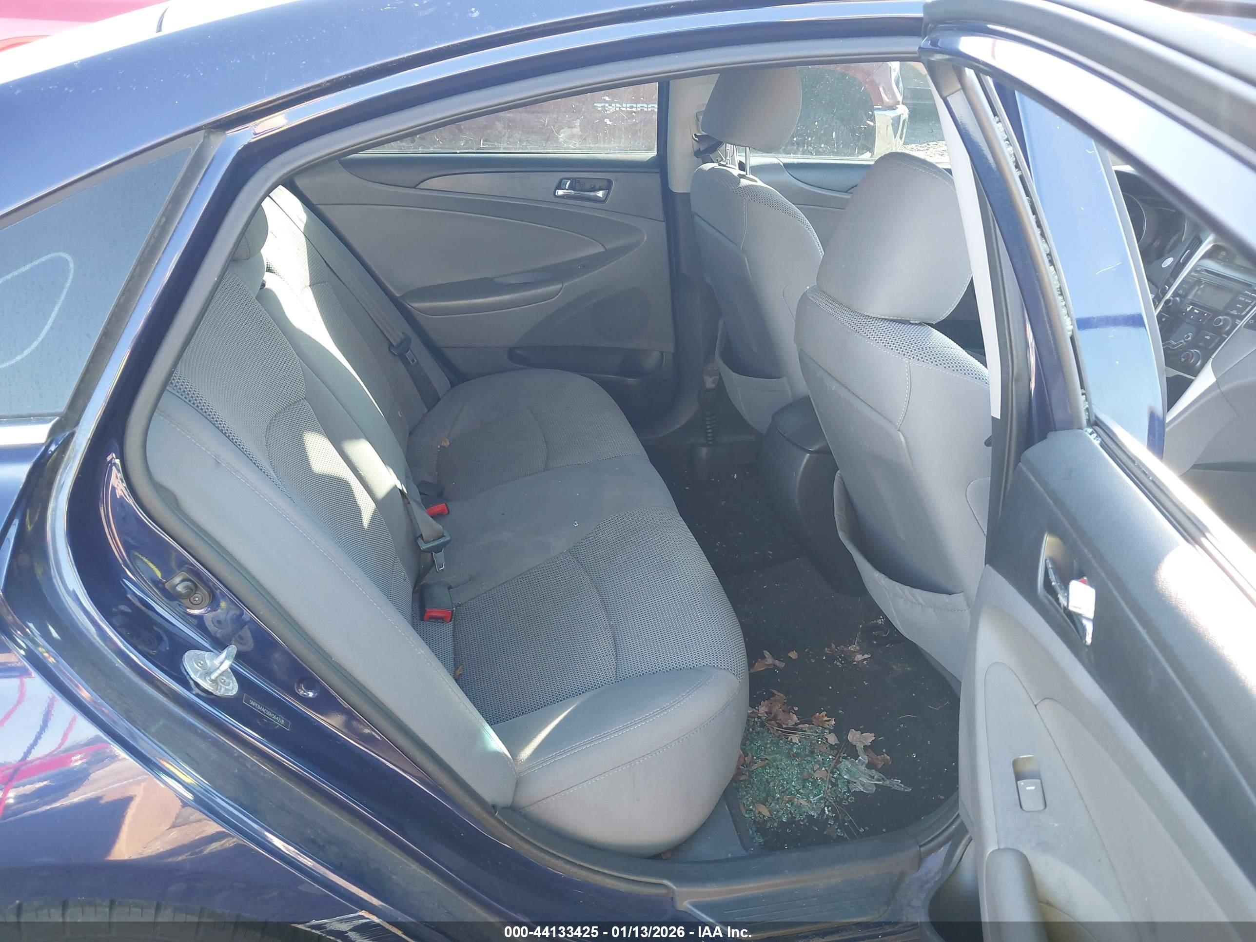 HYUNDAI SONATA image 8