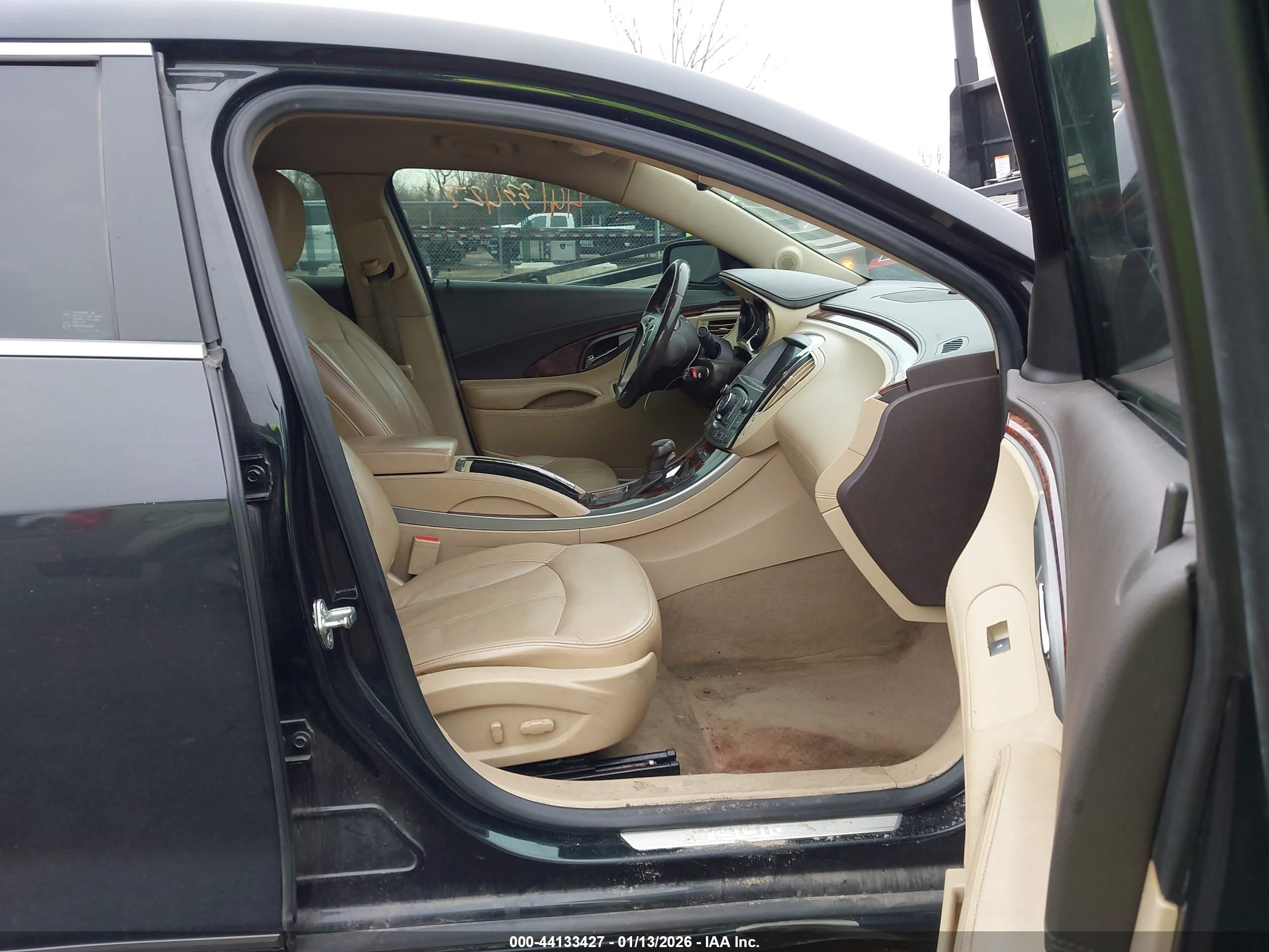BUICK LACROSSE image 5